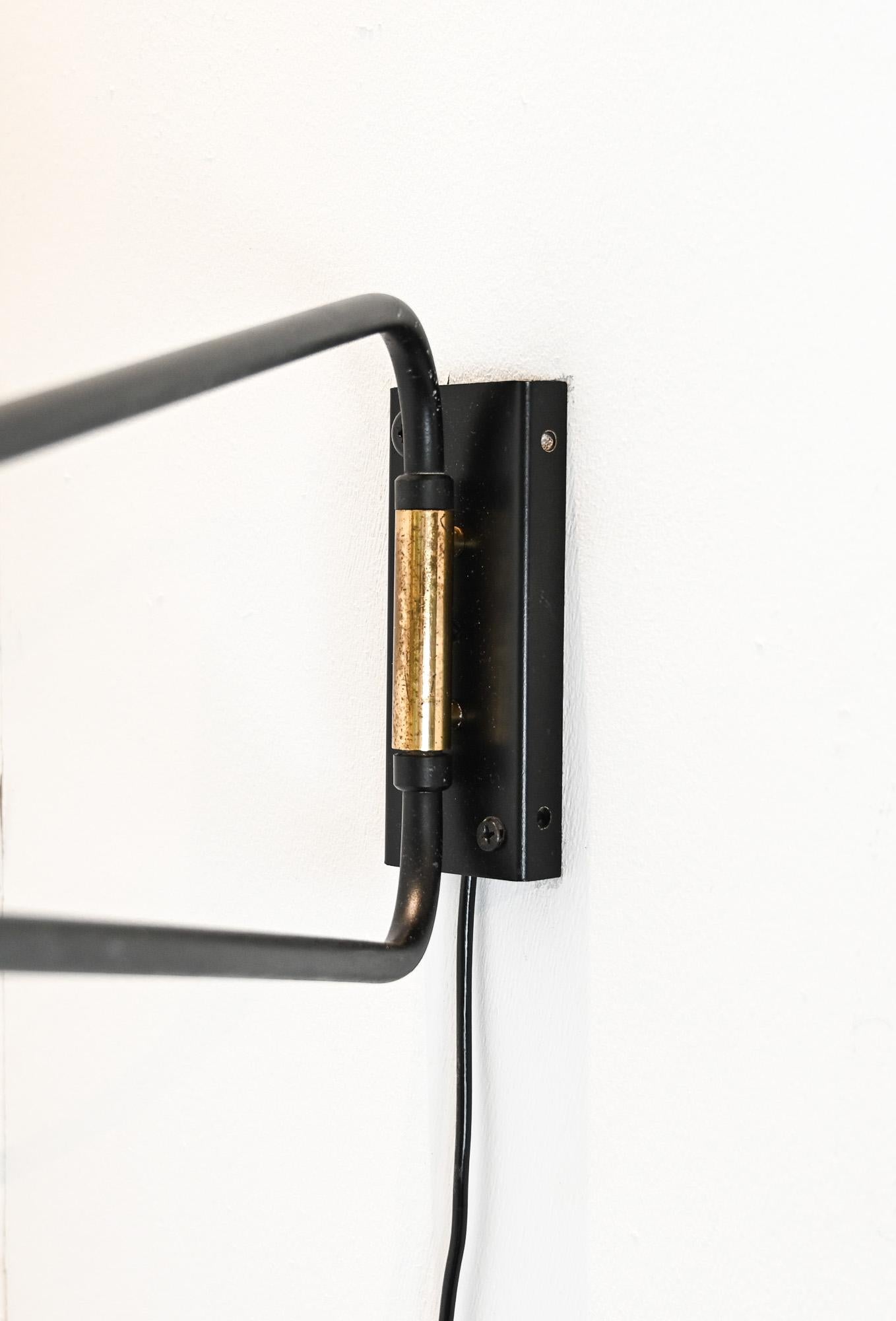 Lámpara de pared articulada Maison Lunel, Francia, años 50 Francés en venta