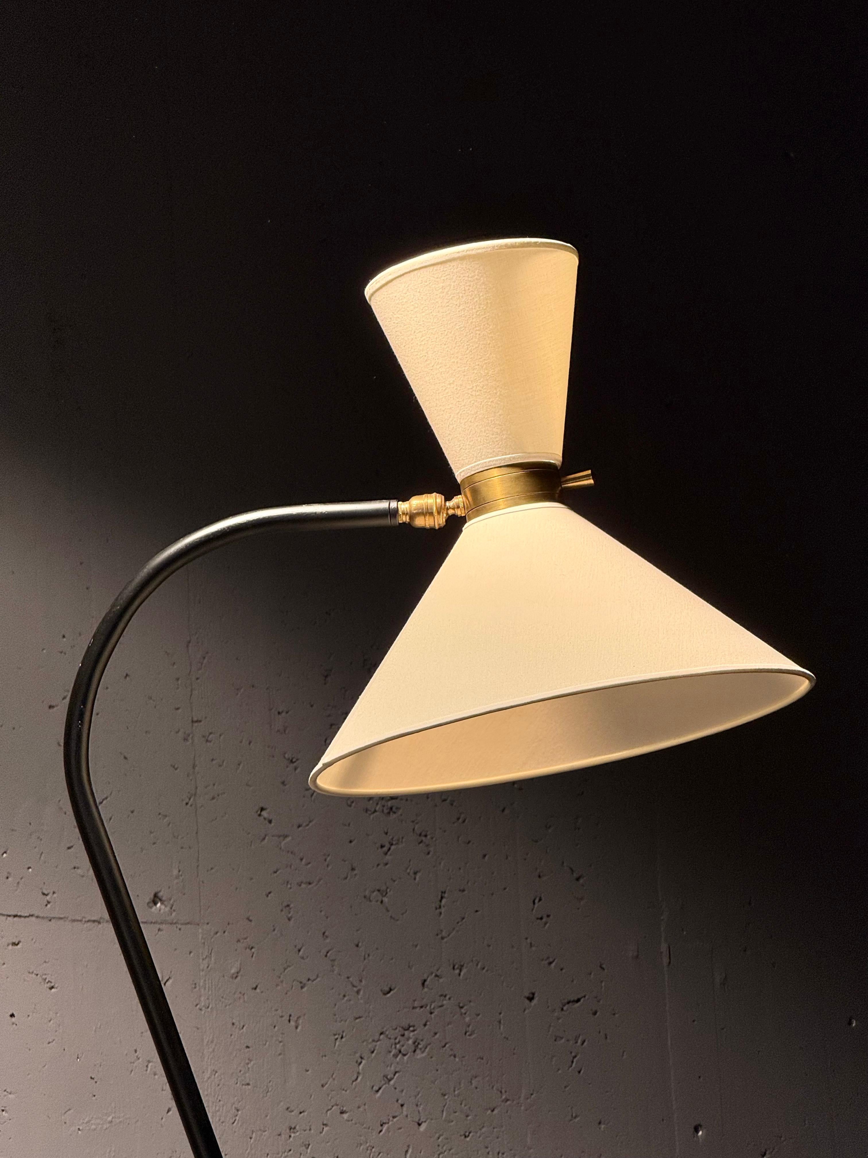 Metà XX secolo Lampada da terra Maison Lunel in vendita