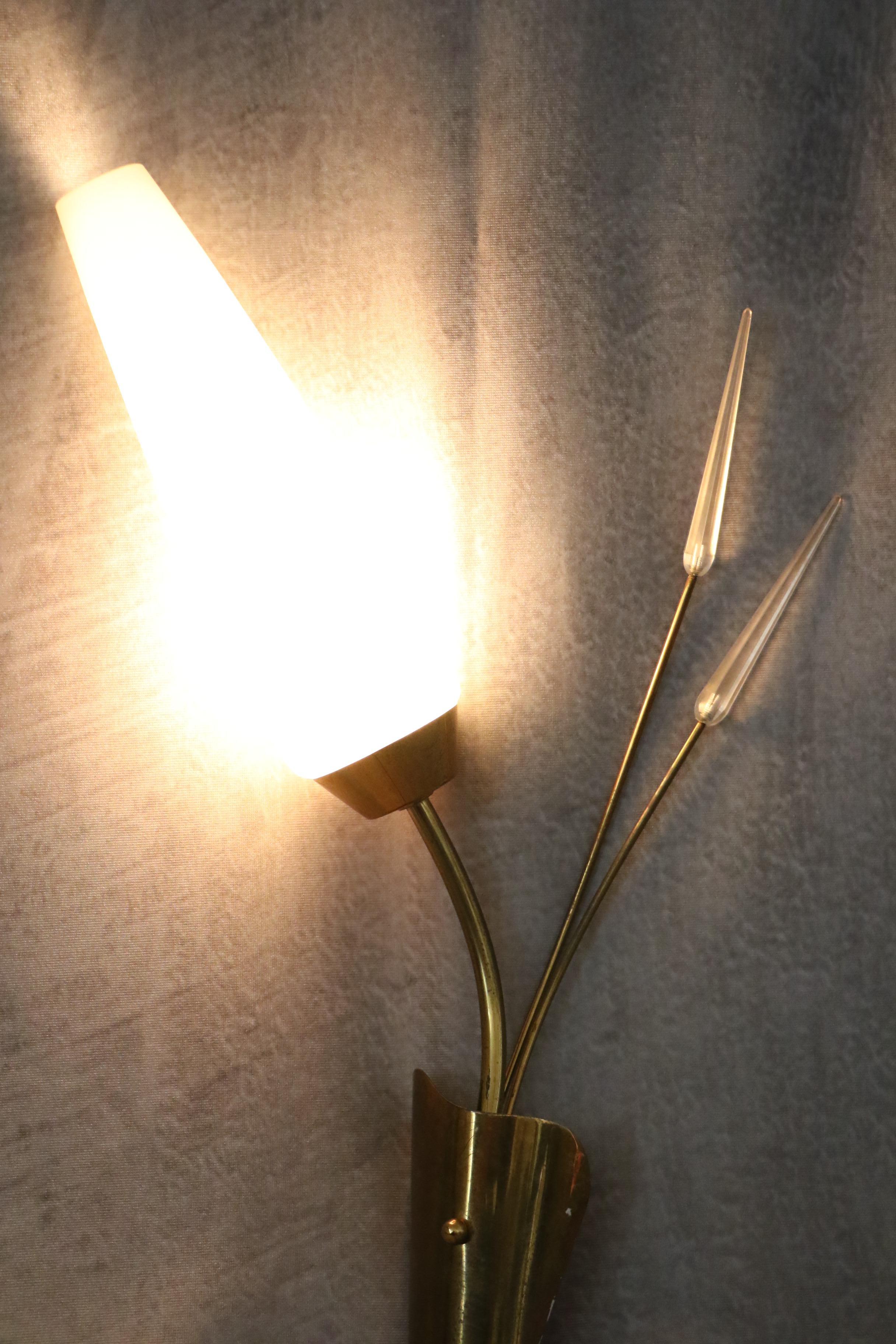 Maison Lunel - Pair of Mid-Century Modern Brass Wall lights - 1950s France For Sale 9