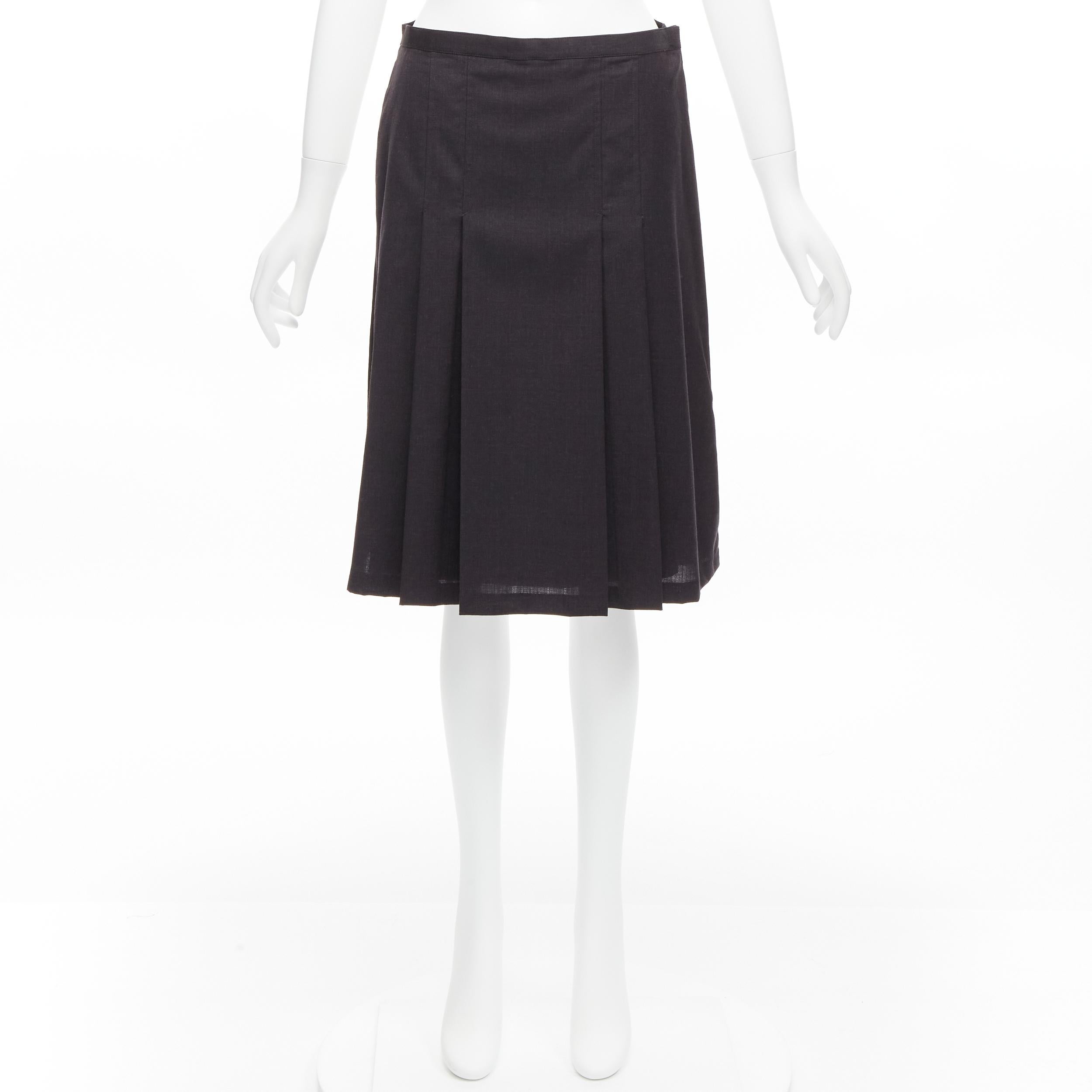 MAISON MARGIELA 1997 Vintage laine noire ouverte au dos demi-jupe plissée FR42 XL en vente 6