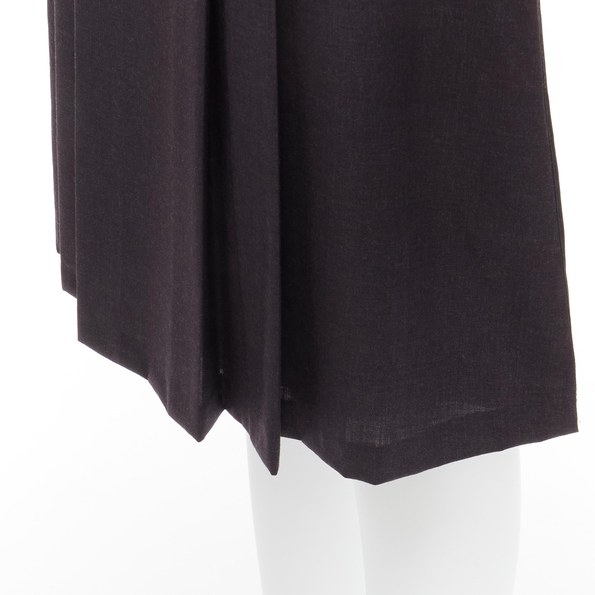 MAISON MARGIELA 1997 Vintage black wool open back pleated half skirt FR42 XL In Excellent Condition For Sale In Hong Kong, NT