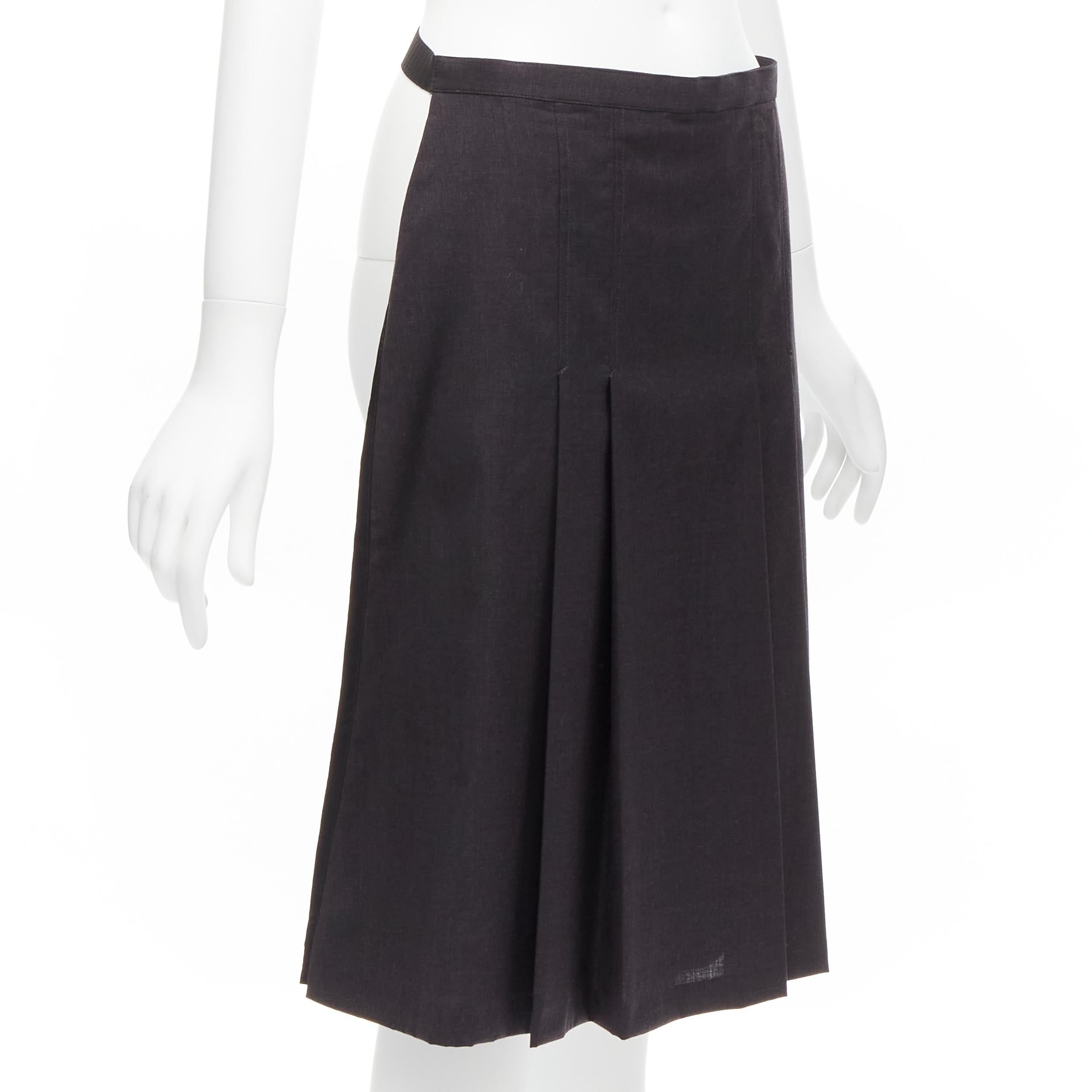 MAISON MARGIELA 1997 Vintage black wool open back pleated half skirt FR42 XL In Excellent Condition In Hong Kong, NT