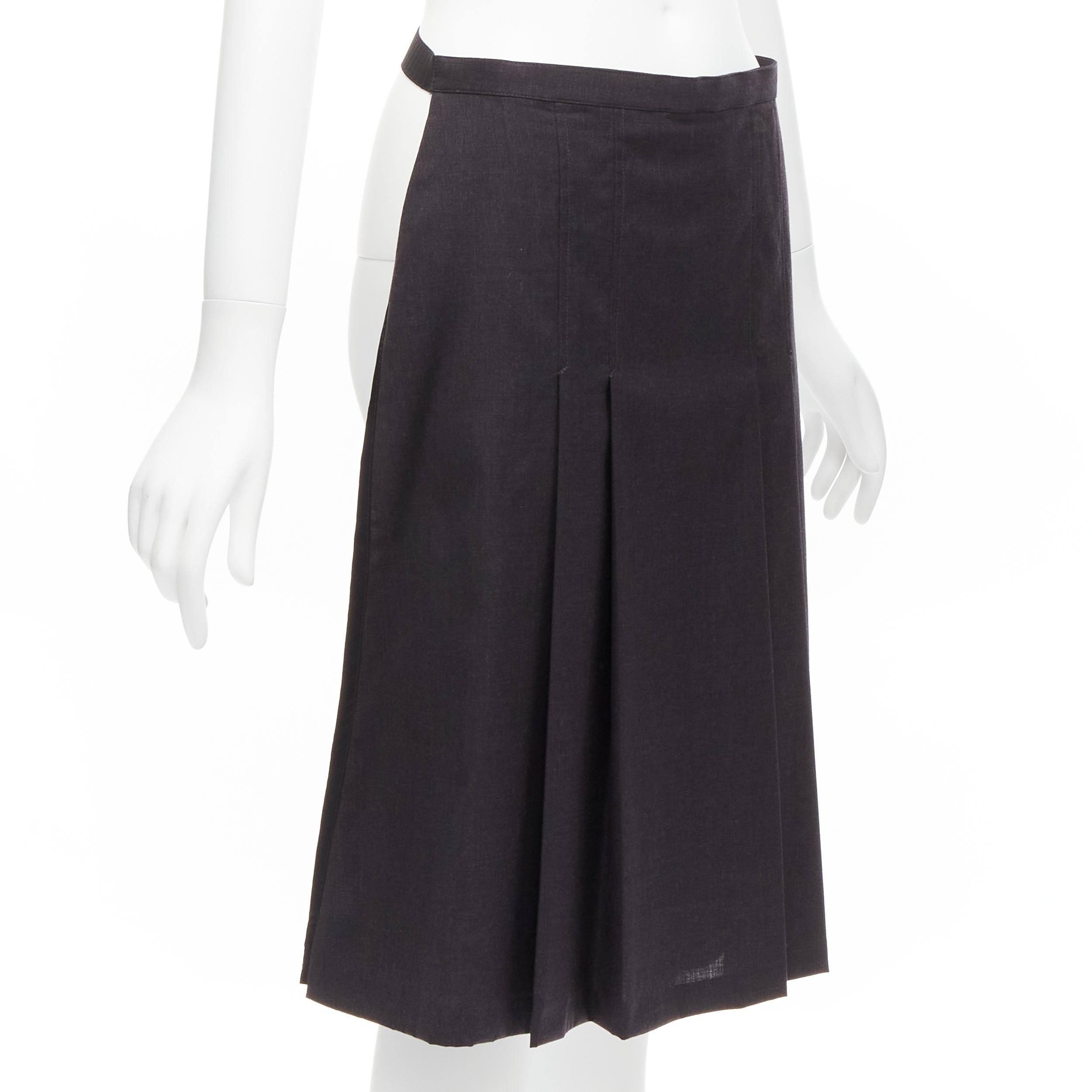 Women's MAISON MARGIELA 1997 Vintage black wool open back pleated half skirt FR42 XL For Sale