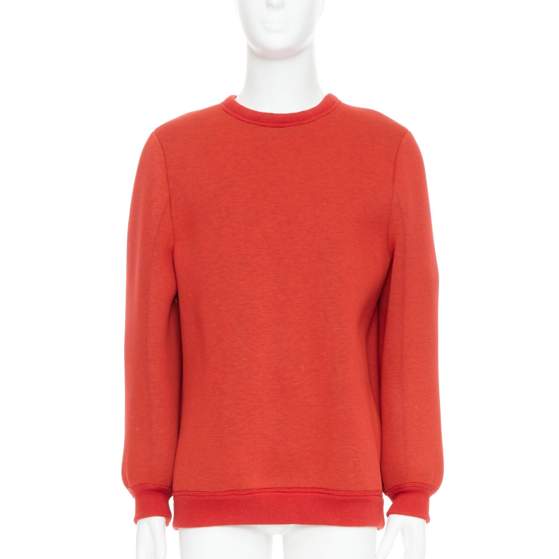 Rosso Maison MARGIELA 2010 maglione rosso in neoprene strutturato con maniche curve S in vendita