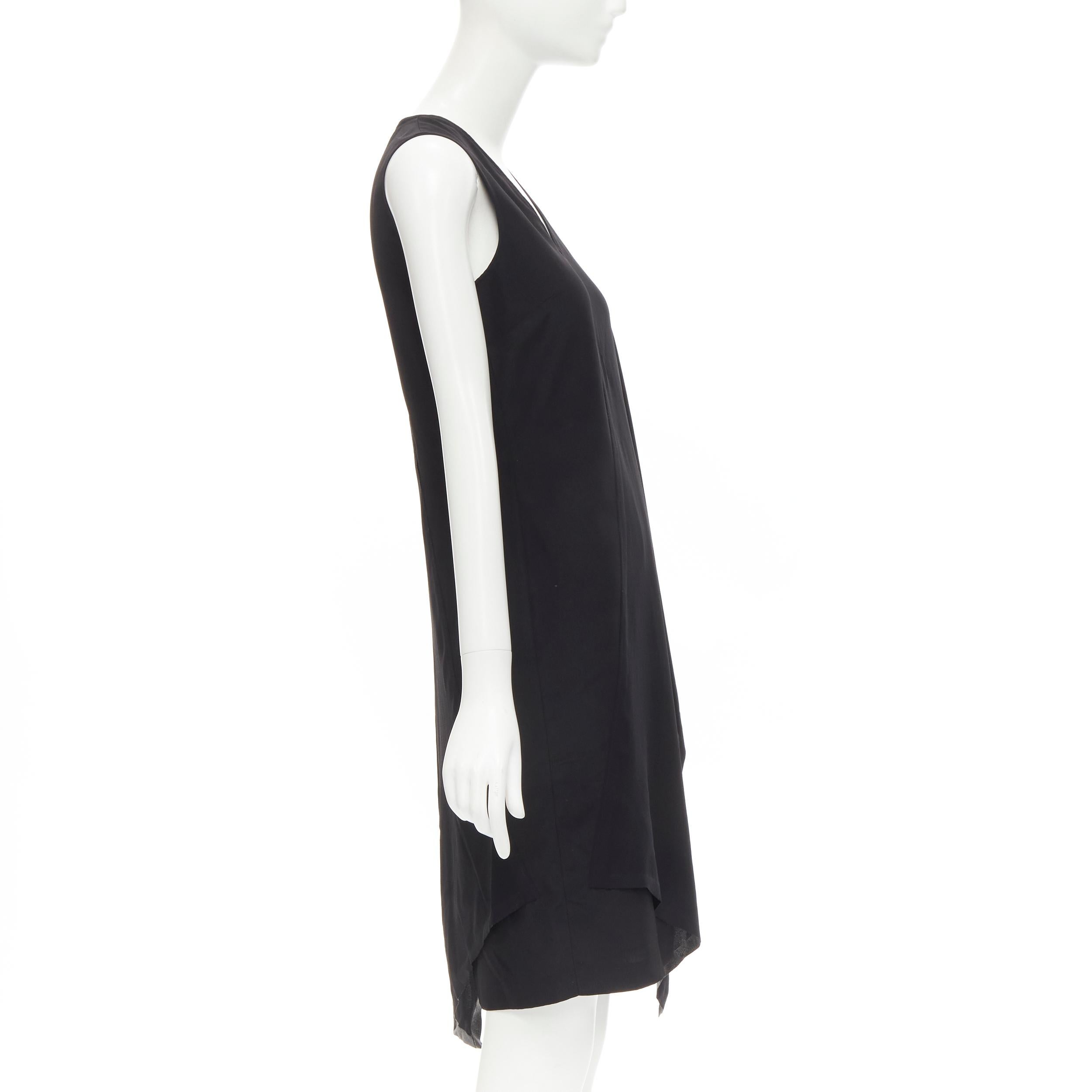 MAISON MARGIELA 2013 black polyester V-neck asymmetric bonded cape dress IT40 S In Good Condition For Sale In Hong Kong, NT