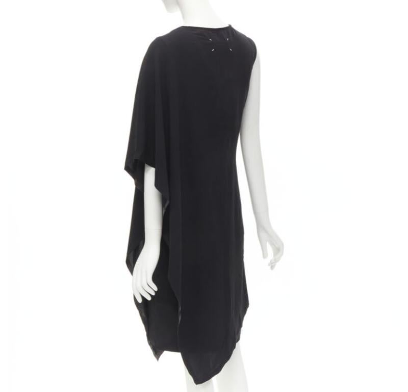 MAISON MARGIELA 2013 vestido capa asimétrica de poliéster negro con cuello en V IT40 S en venta 1