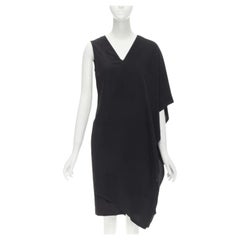 MAISON MARGIELA 2013 vestido capa asimétrica de poliéster negro con cuello en V IT40 S
