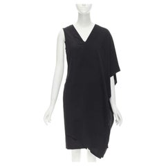 MAISON MARGIELA 2013 abito in poliestere nero con scollo a V e mantella asimmetrica IT40 S