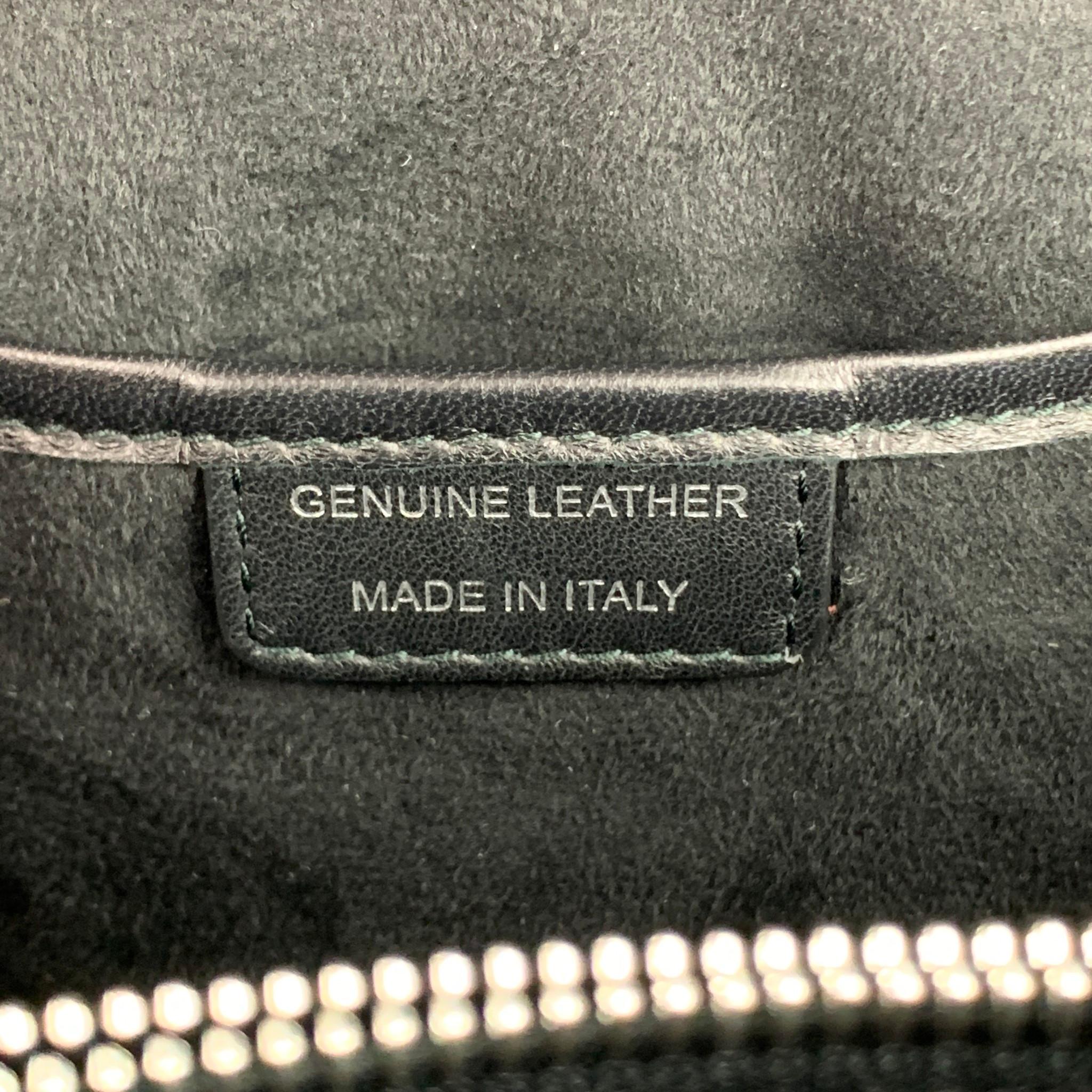 MAISON MARGIELA Schwarze Aktentasche aus geprägtem Leder 3