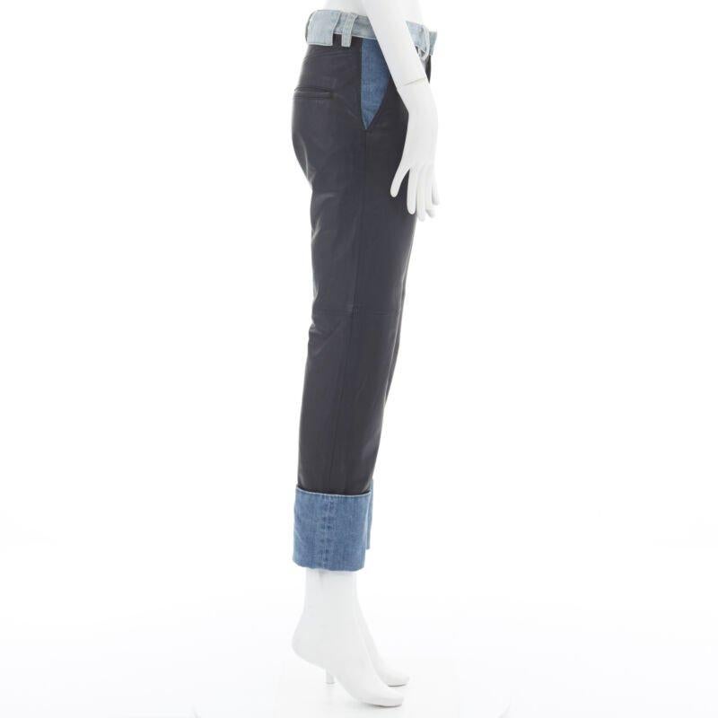MAISON MARGIELA Schwarze Jeanshose mit Kapuze und blauem Denimbesatz aus Leder IT38 XS im Angebot 1