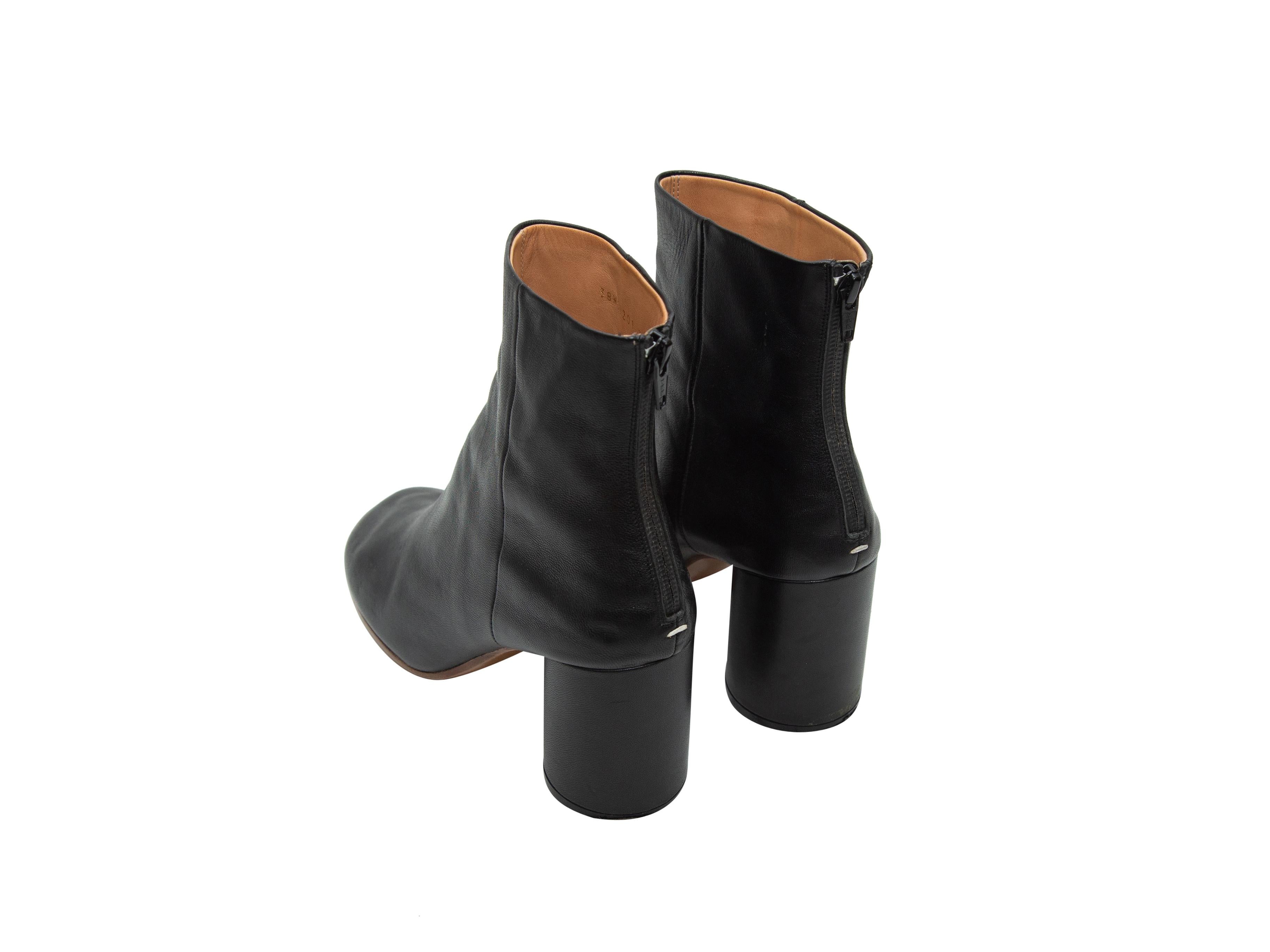 Maison Margiela Black Leather Round-Toe Ankle Boots In Good Condition In New York, NY
