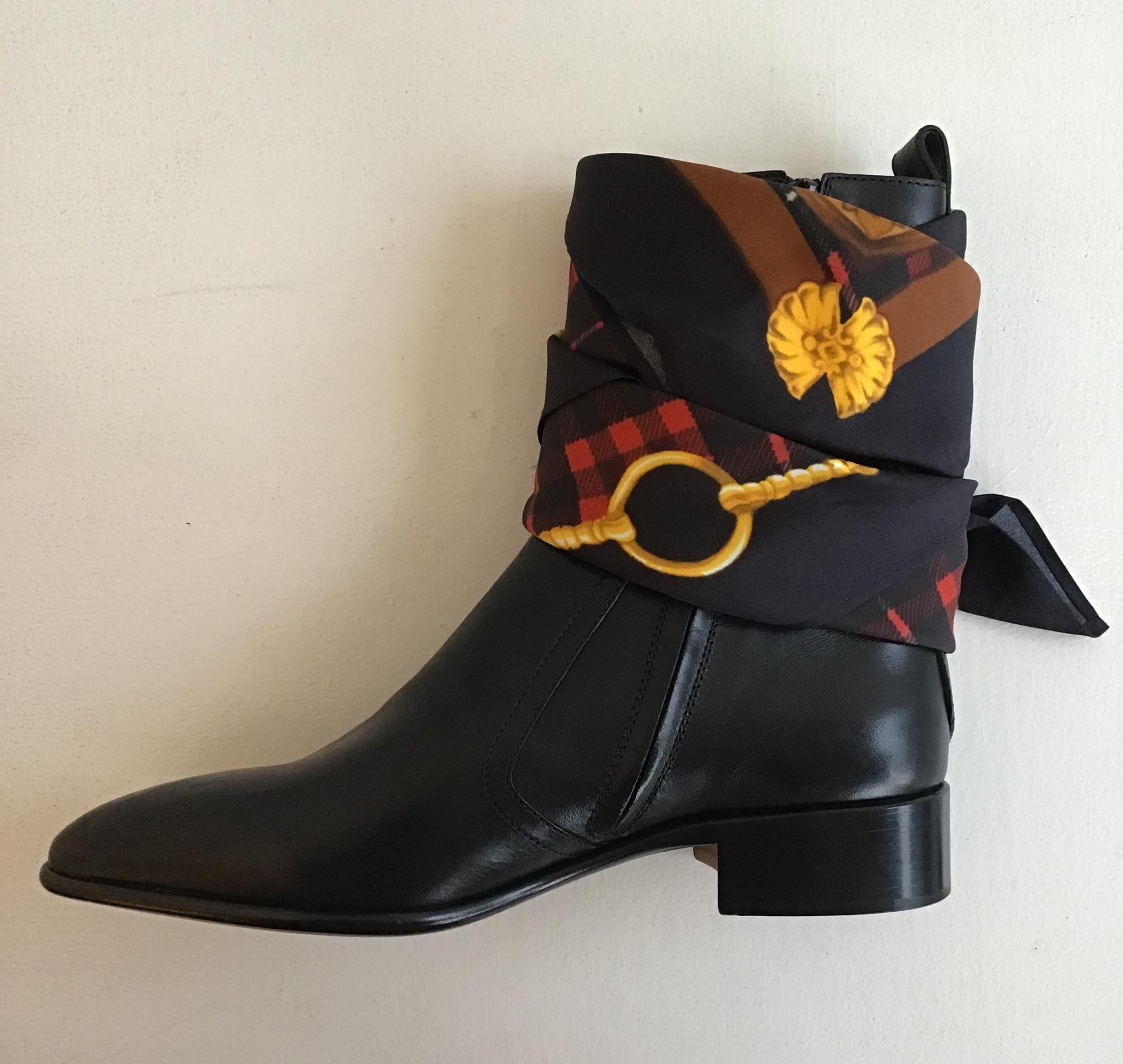 Maison Margiela Black Leather Scarf Ankle Boots In Excellent Condition For Sale In San Francisco, CA
