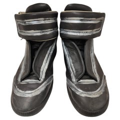 Maison Margiela Schuhe aus schwarzem silbernem Leder