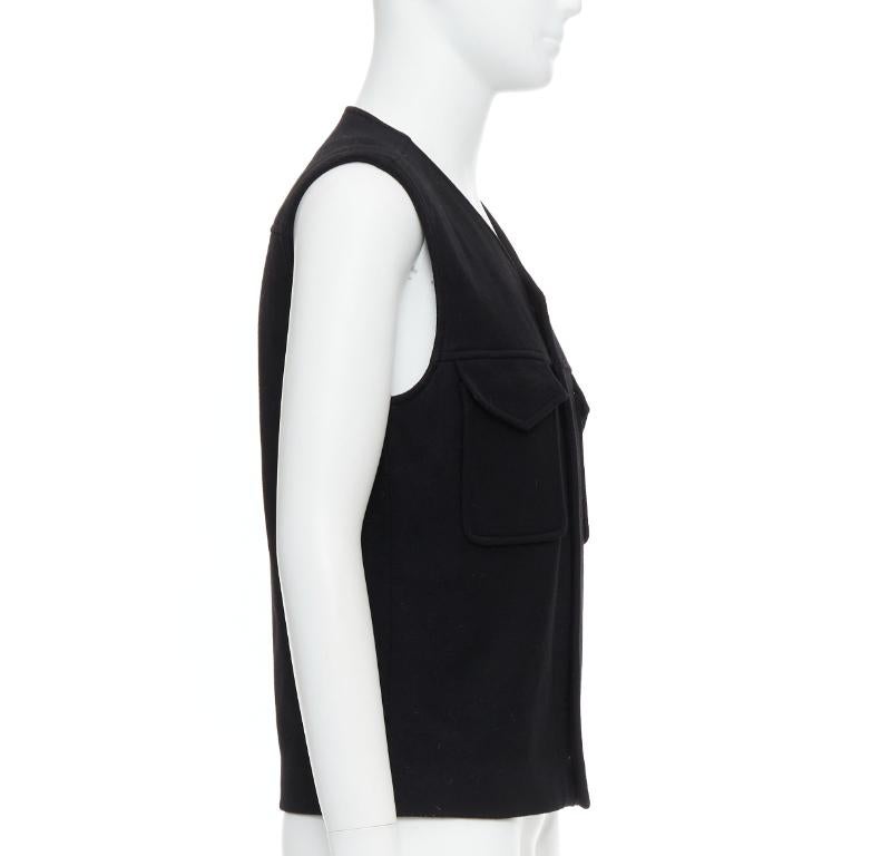 MAISON MARGIELA black wool blend oval grommet pocket vest IT46 S In Good Condition For Sale In Hong Kong, NT