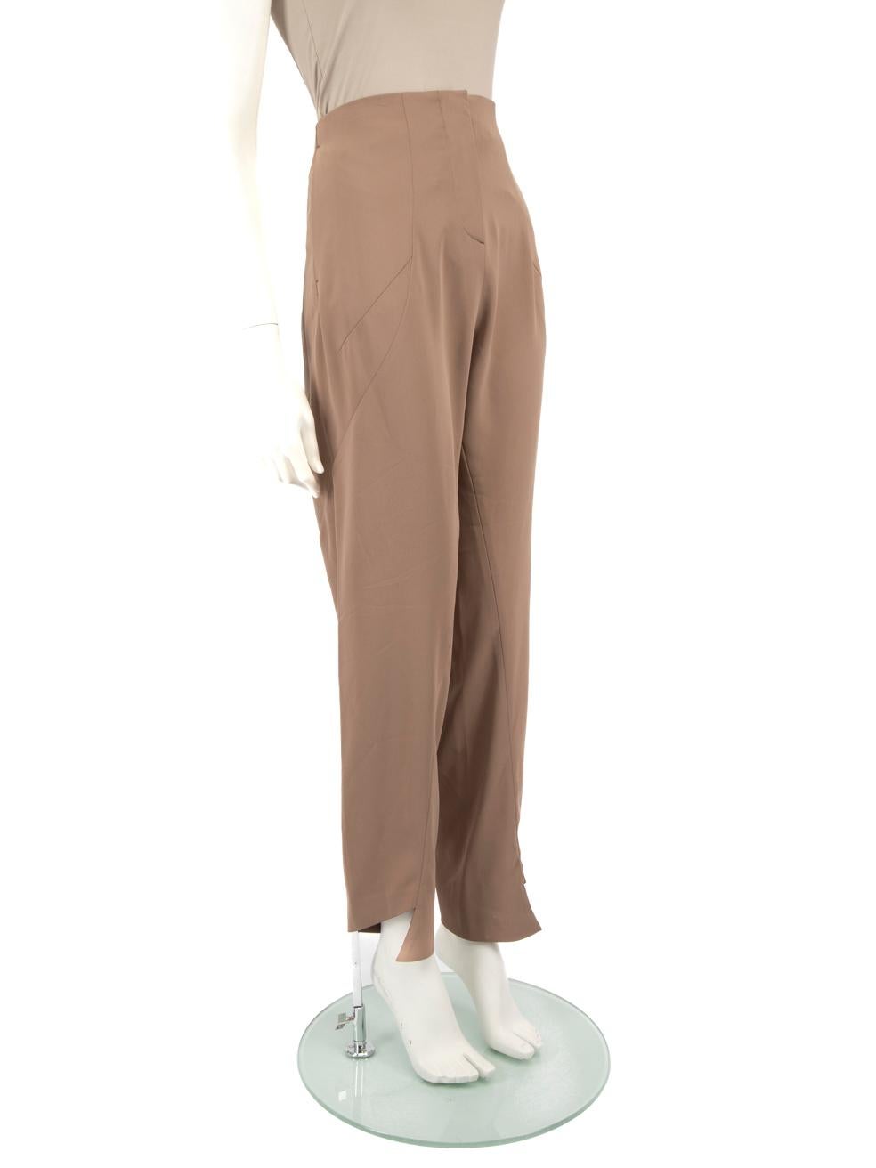 CONDITION is Very good. Hardly any visible wear to trousers is evident on this used Maison Margiela designer resale item.
 
 Details
 Brown
 Polyester
 Trousers
 Straight fit
 High rise
 2x external pockets
 Front zip and clasp fastening
 
 
 Made