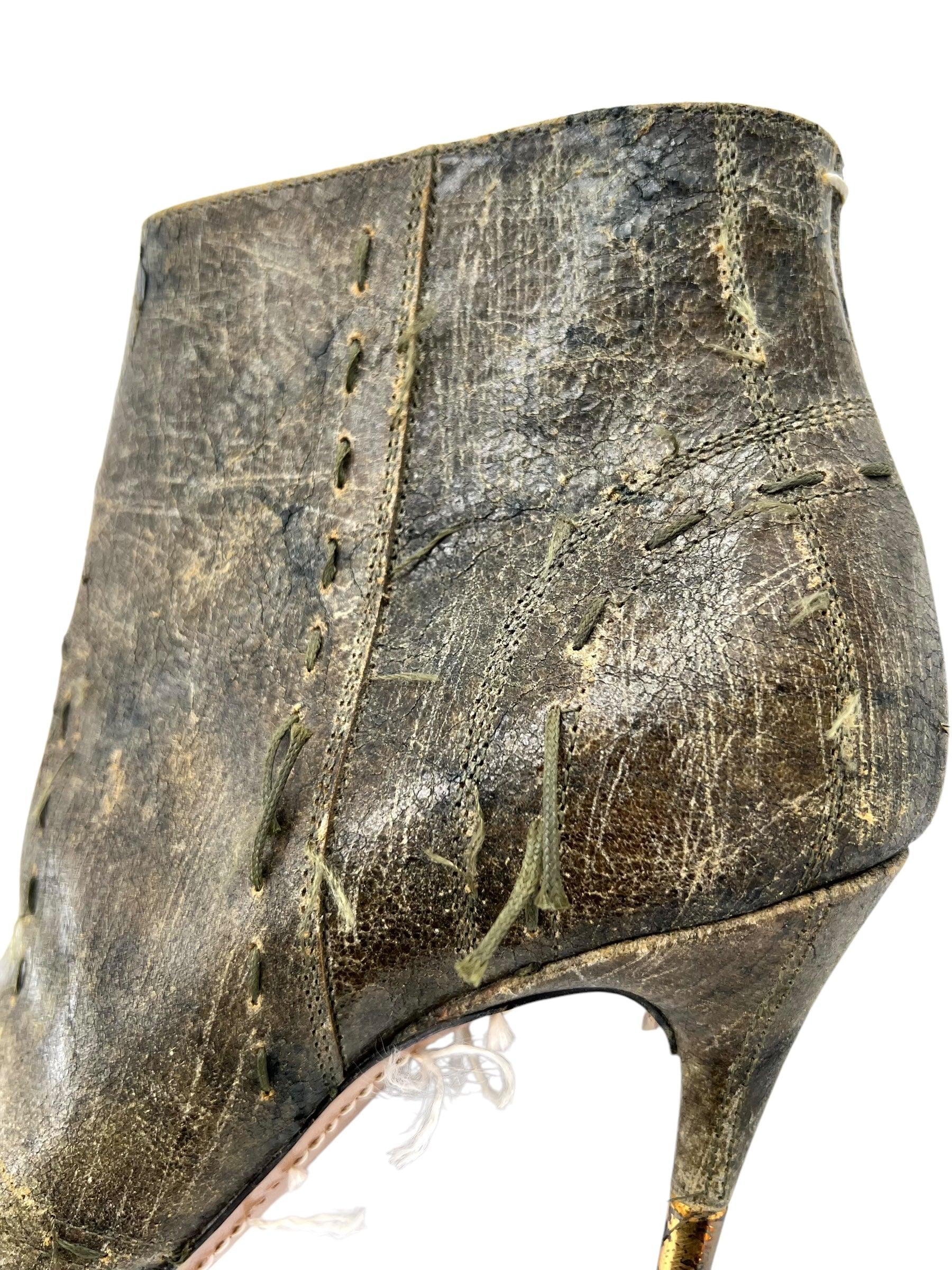 Maison Margiela Cracked Leder Distressed Grün Stiefel EU 39 (Schwarz) im Angebot