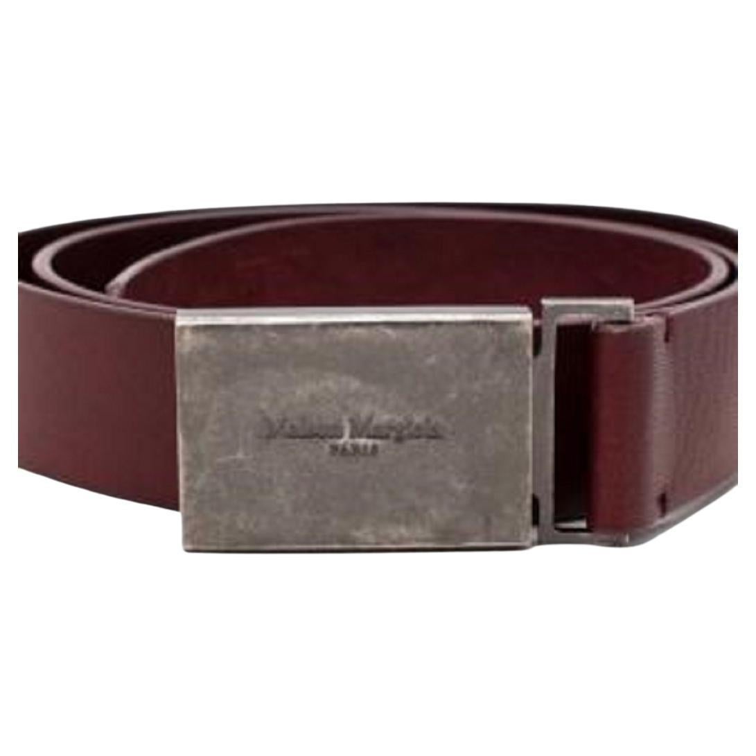 Maison Margiela Dark Plum Leather Belt with Burnished Buckle For Sale