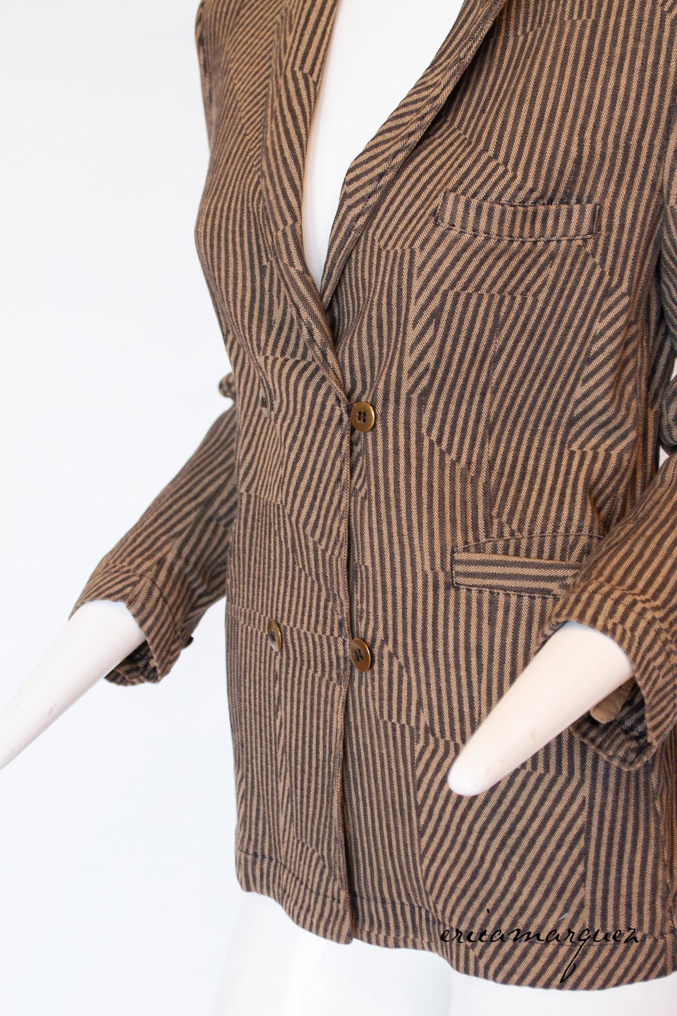 Maison Margiela, Fitted Jacket with Asymmetrical Stripe Print and 4-button front For Sale 4