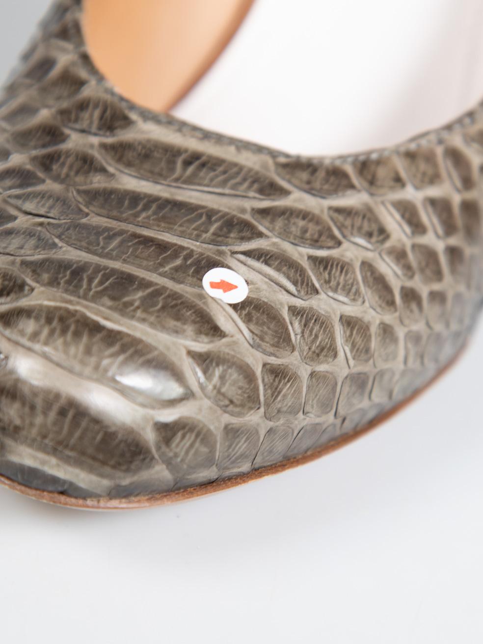 Maison Margiela escarpins gris à motif python taille IT 35 en vente 3