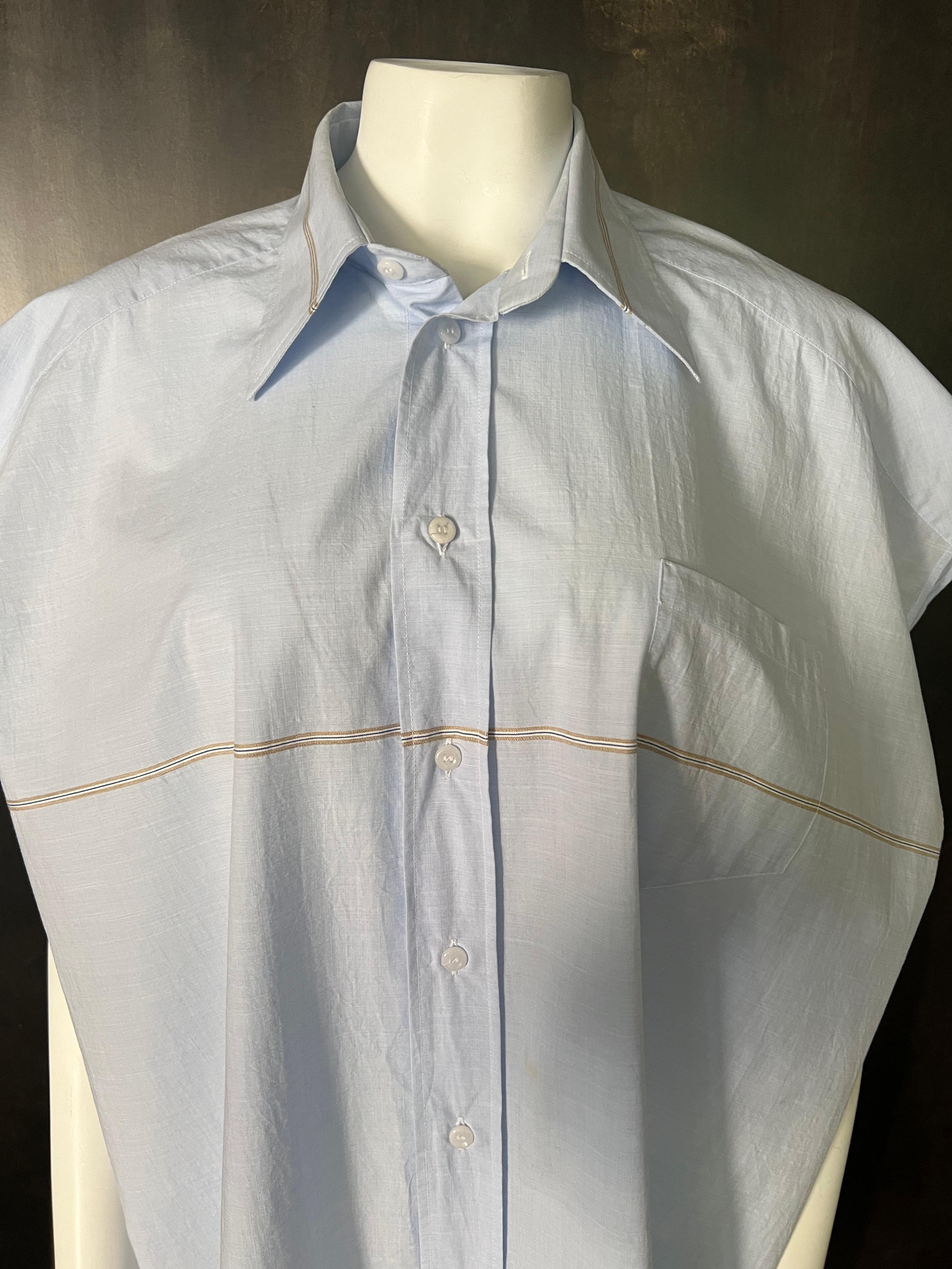 Maison Margiela Light Blue Button Down Dress, Size XS In Excellent Condition For Sale In Beverly Hills, CA