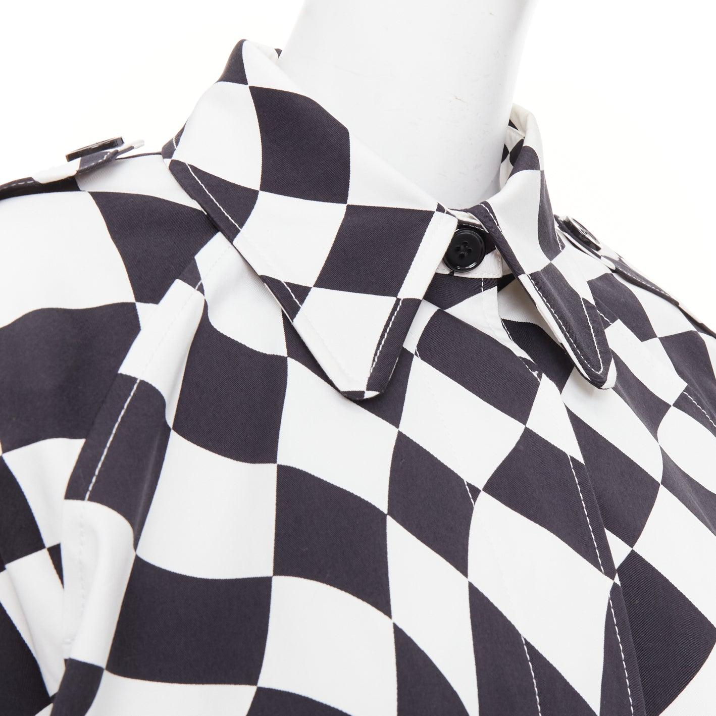 Gray MAISON MARGIELA MM6 black white checkerboard cotton cropped flared coat FR40 M For Sale