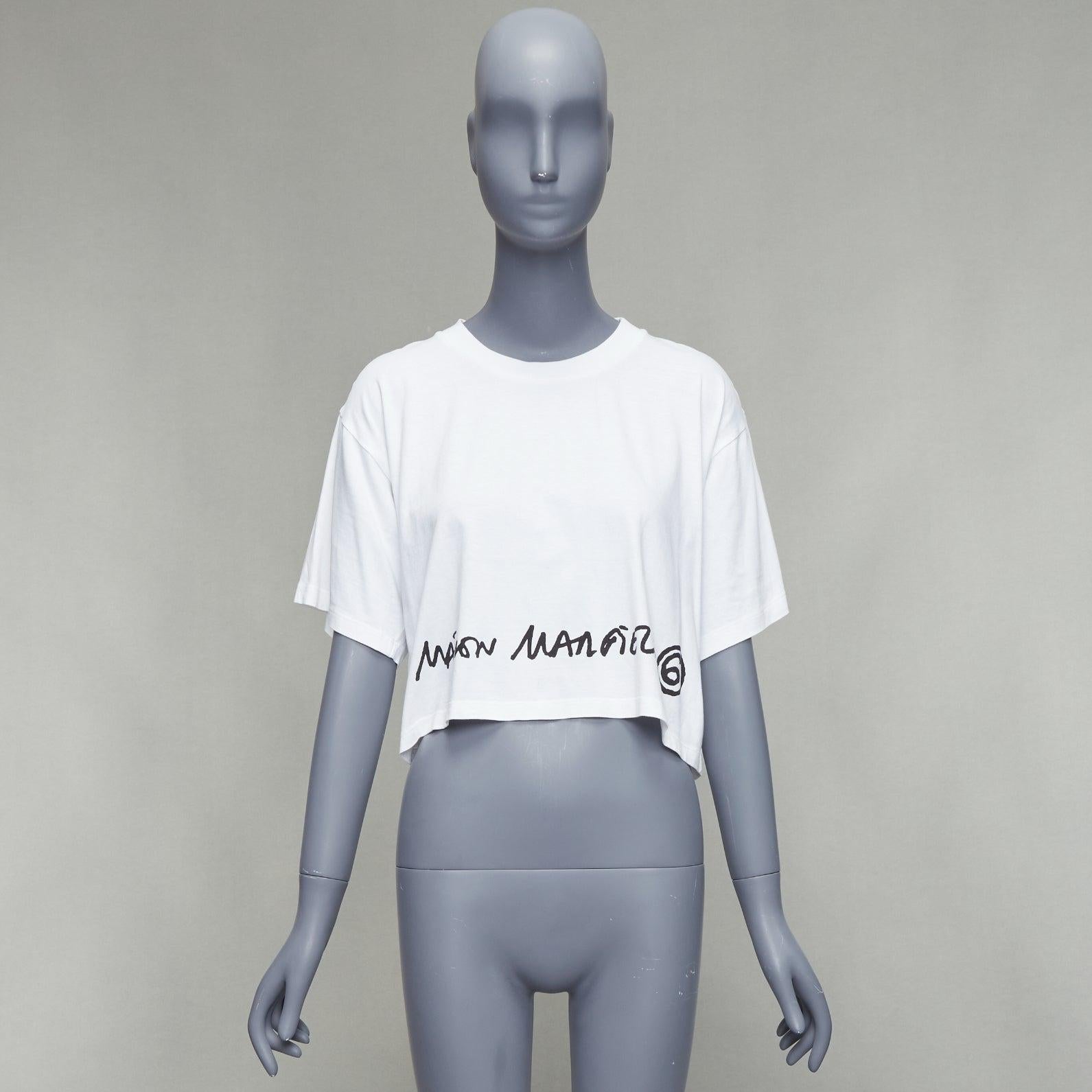 MAISON MARGIELA MM6 weißes Baumwollmischgewebe schwarzes Logo-T-Shirt XS im Angebot 4