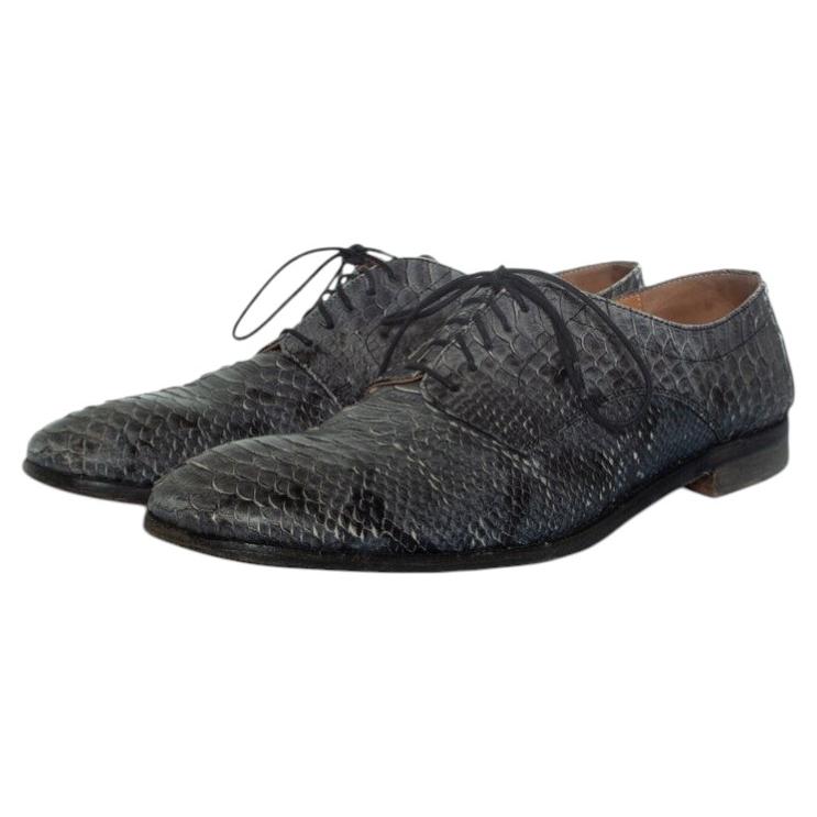 Maison Margiela, chaussures à lacets en python en gris en vente