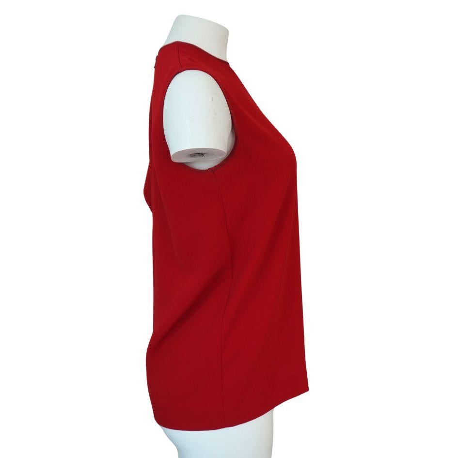 Donna Maison Margiela Top asimmetrico rosso a una manica in vendita