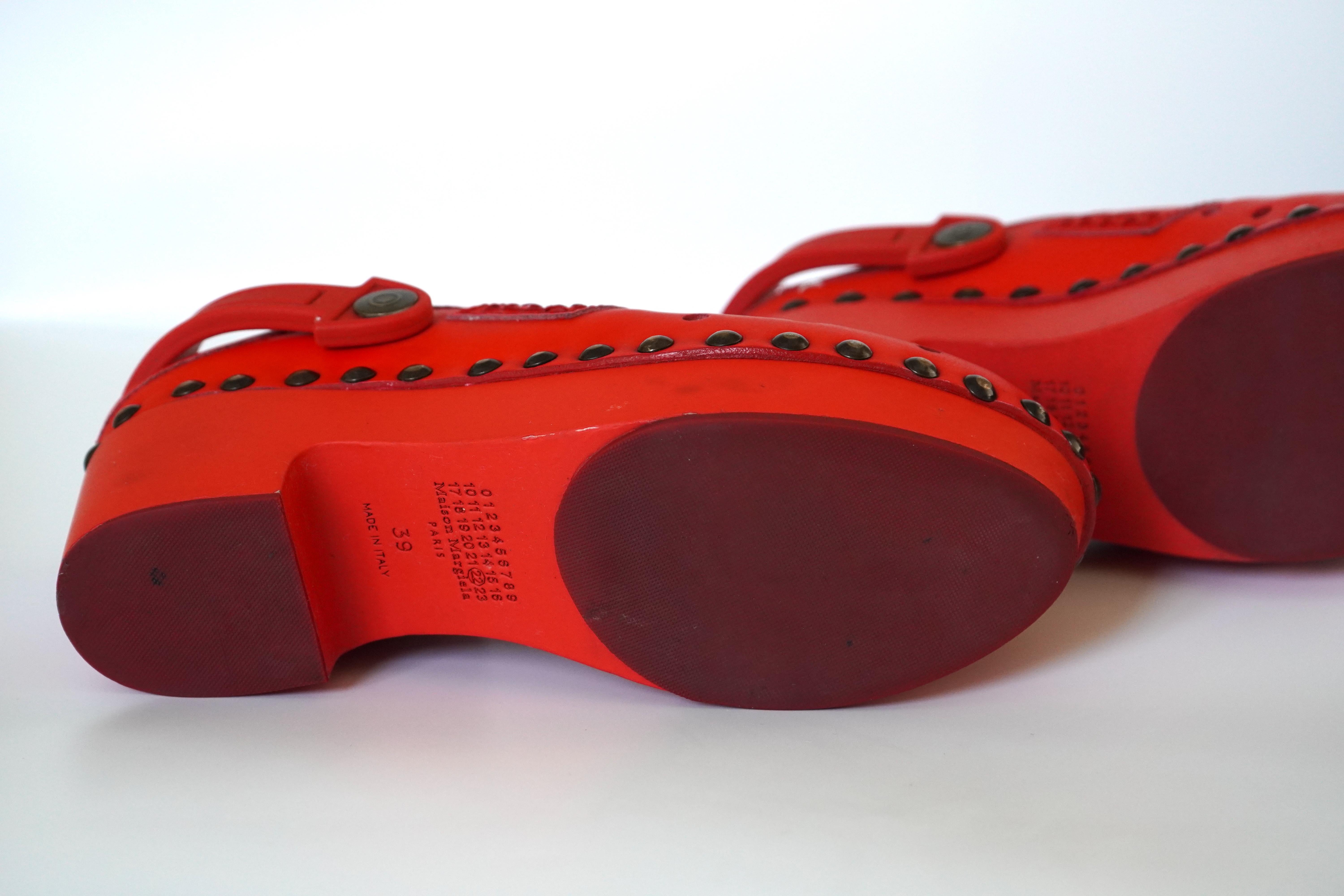 Maison Margiela Red Leather Platform Croc Clogs 39 For Sale 4