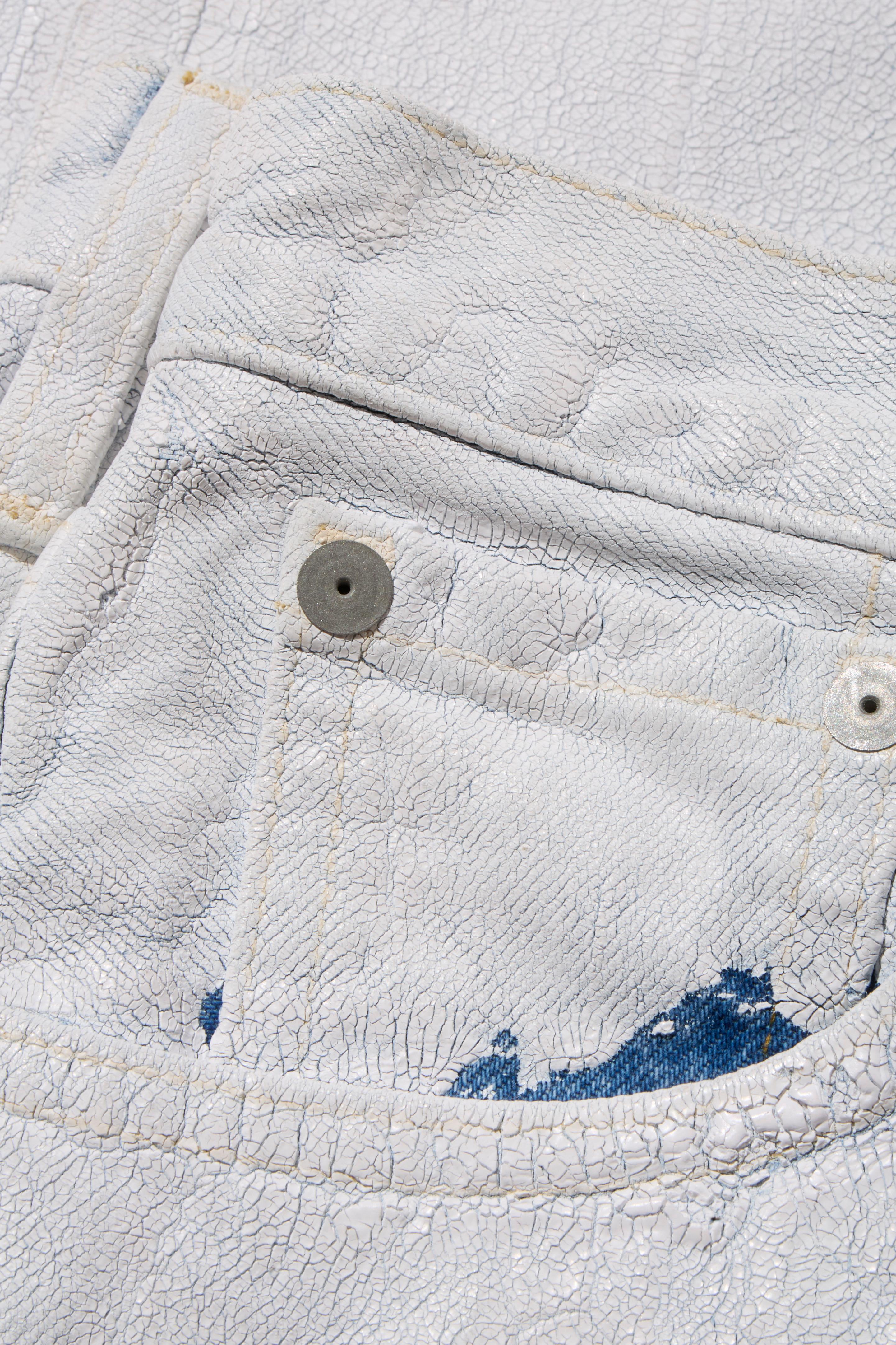 Maison Margiela SS21 Pantalon en jean peint Italian Avant Garde Jeans en vente 1