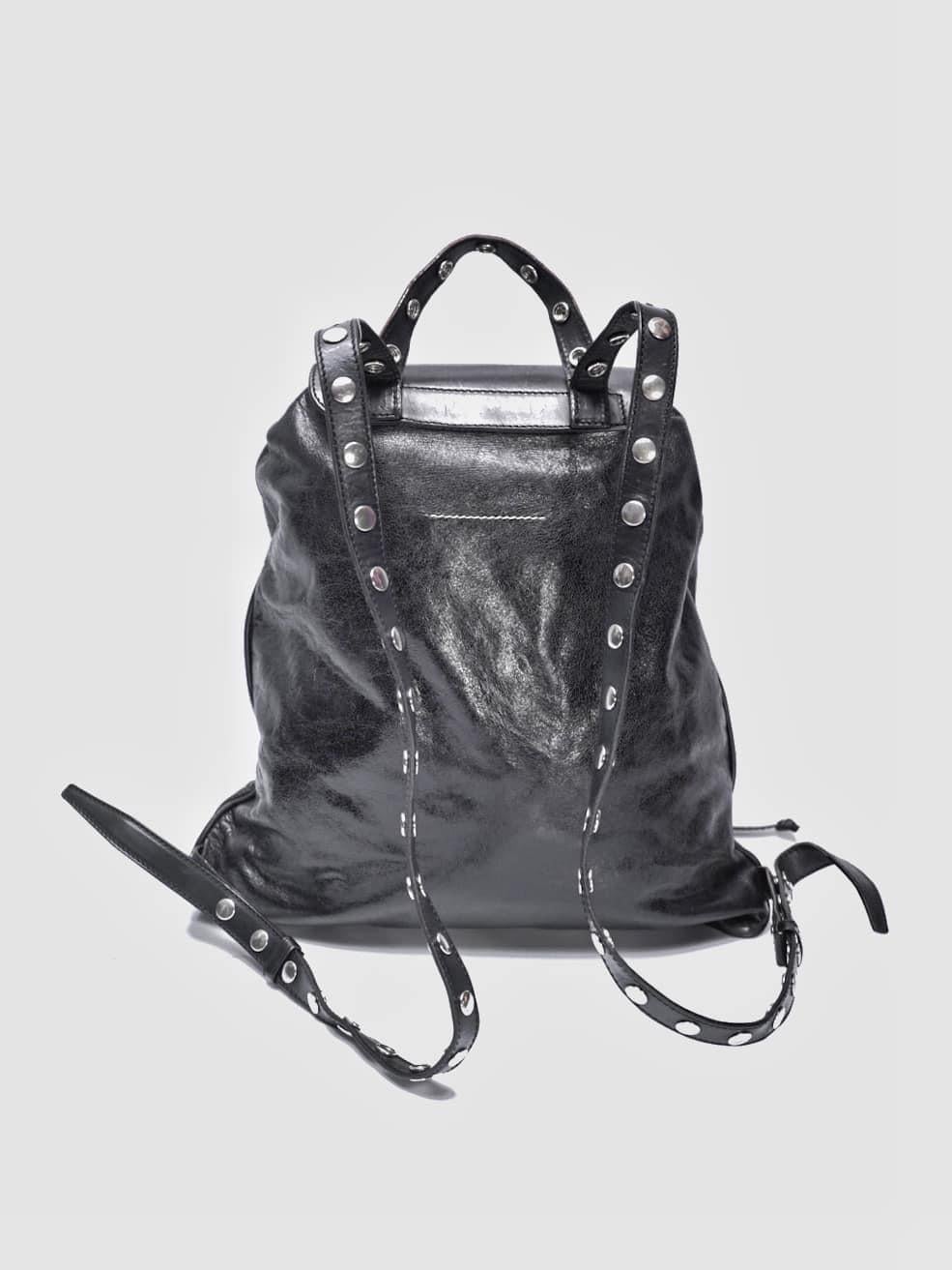 Maison Margiela Stud-Embellished Black Leather Backpack In Good Condition For Sale In Bangkok, TH