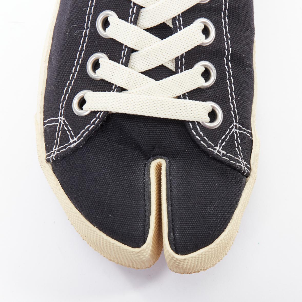 MAISON MARGIELA Tabi baskets basses en toile noire avec logo en tissu EU38.5 1