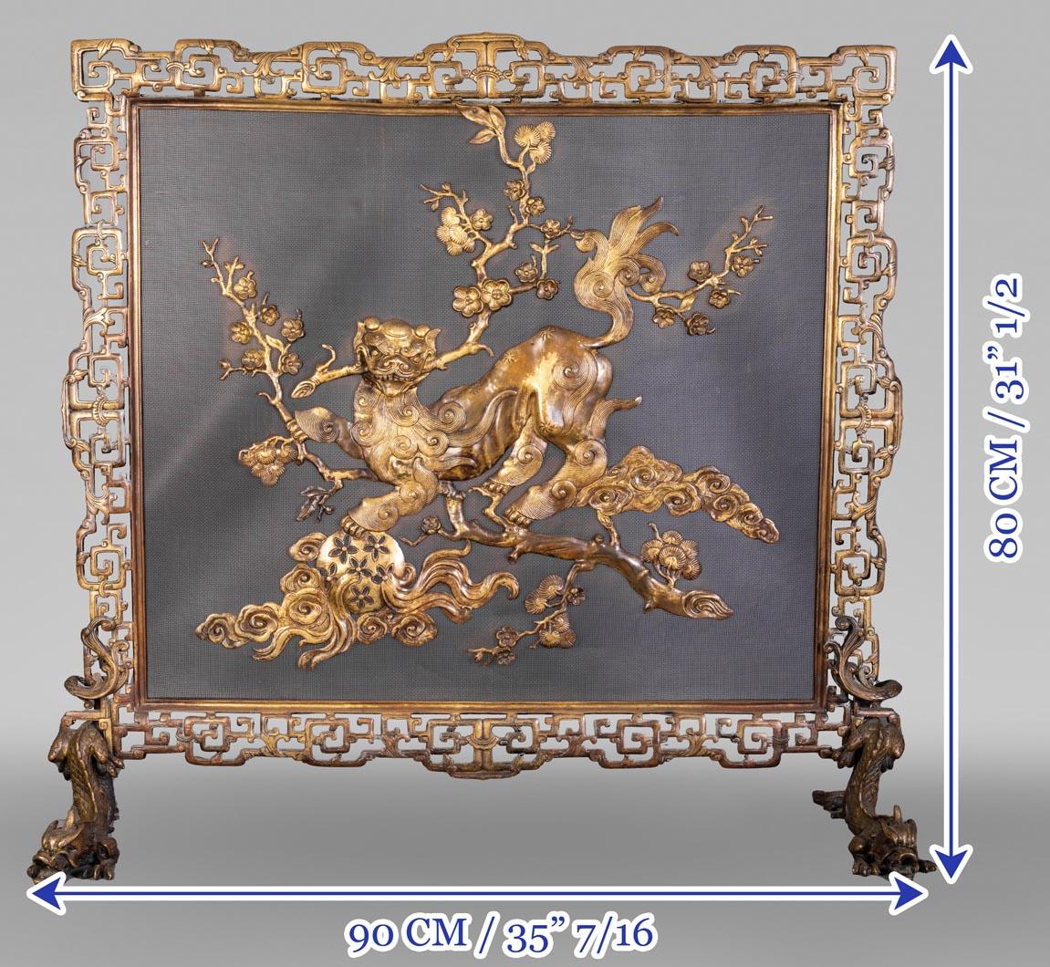 Bronze Maison MARNYHAC (att. to) - Antique Chinese style firescreen in bronze For Sale