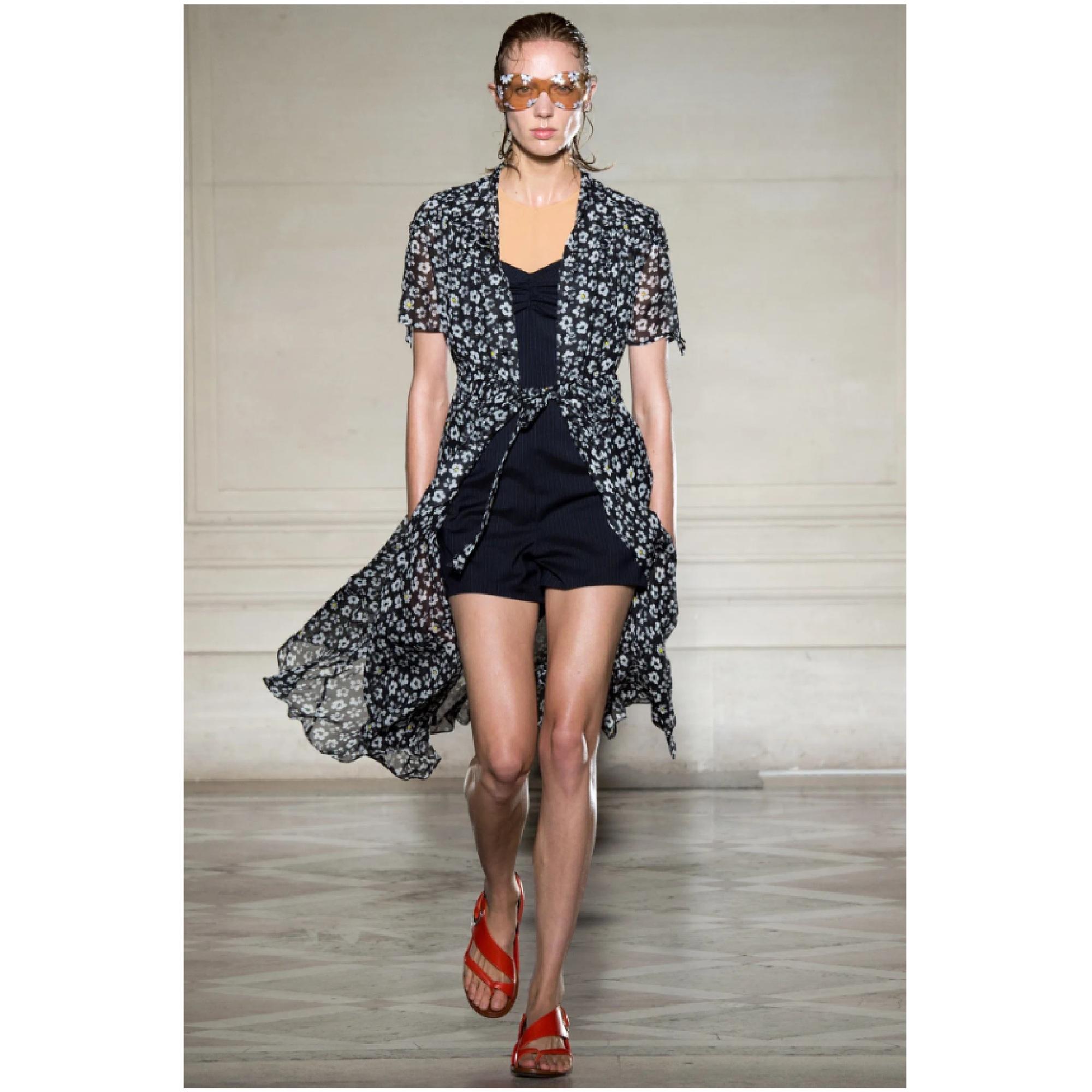 Maison Martin Margiela 2015 Robe FR38 Black Silk Daisy Printed Dress UK10 US8 en vente 2