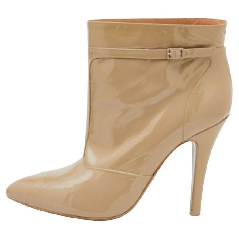 Maison Martin Margiela Botines de charol beige Talla 37.5 en venta