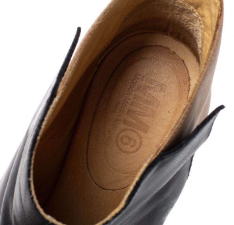 Maison Martin Margiela Black/Beige Leather Peep Toe Ankle Boots Size 39 For Sale 1