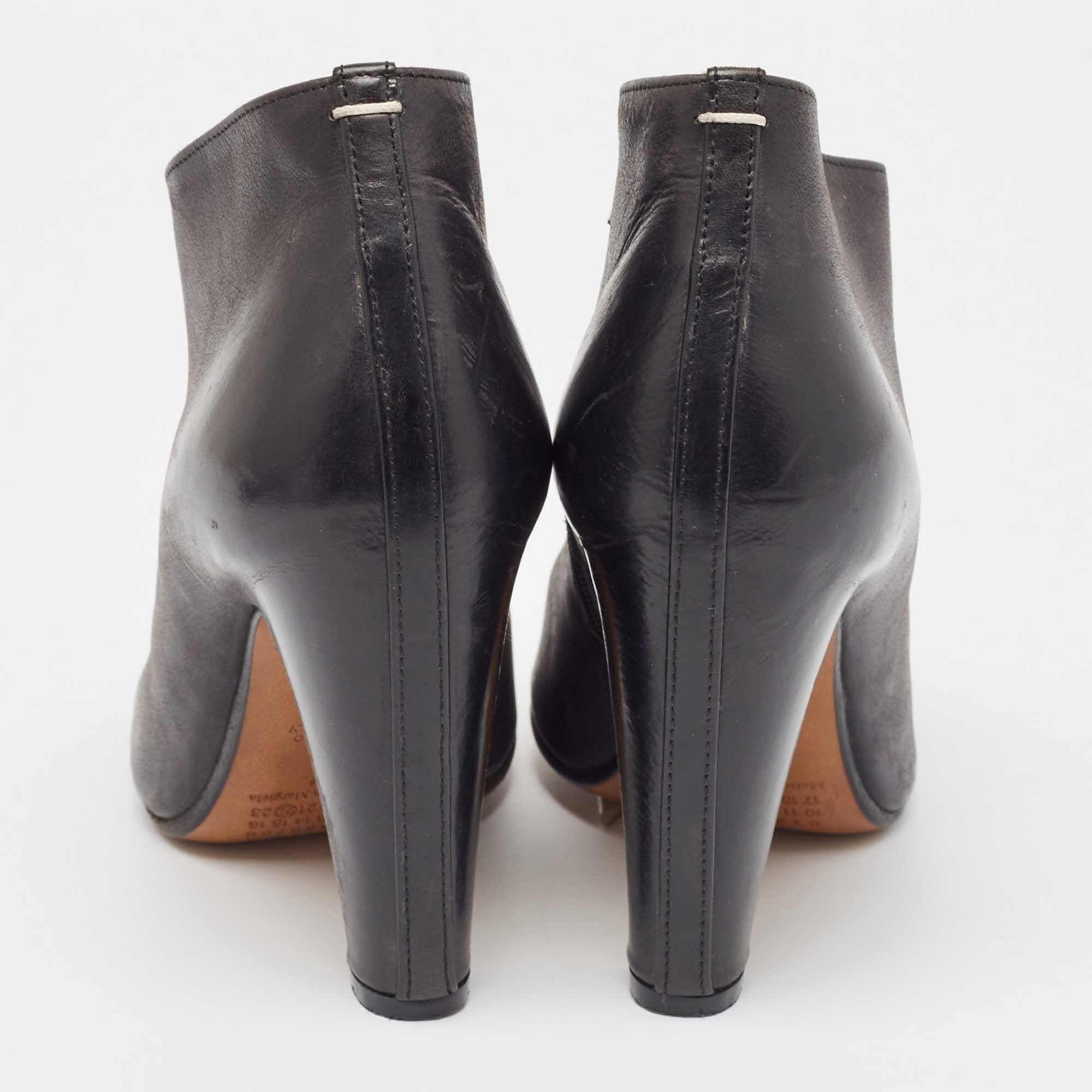 Maison Martin Margiela Black Leather Open Toe Ankle Booties Size 37 For Sale 1