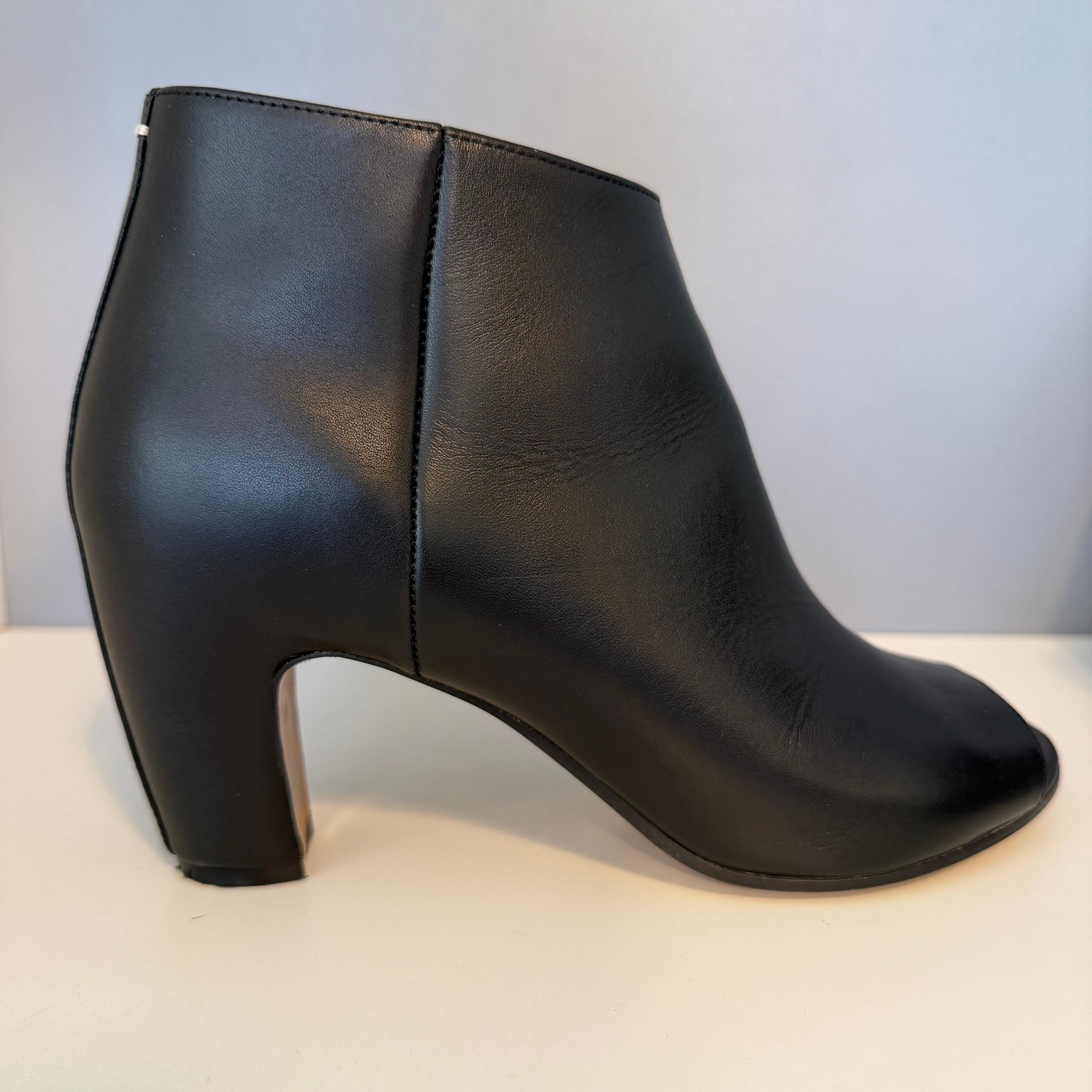 Maison Martin Margiela Cuir noir Open Toe IT 38 en vente 2