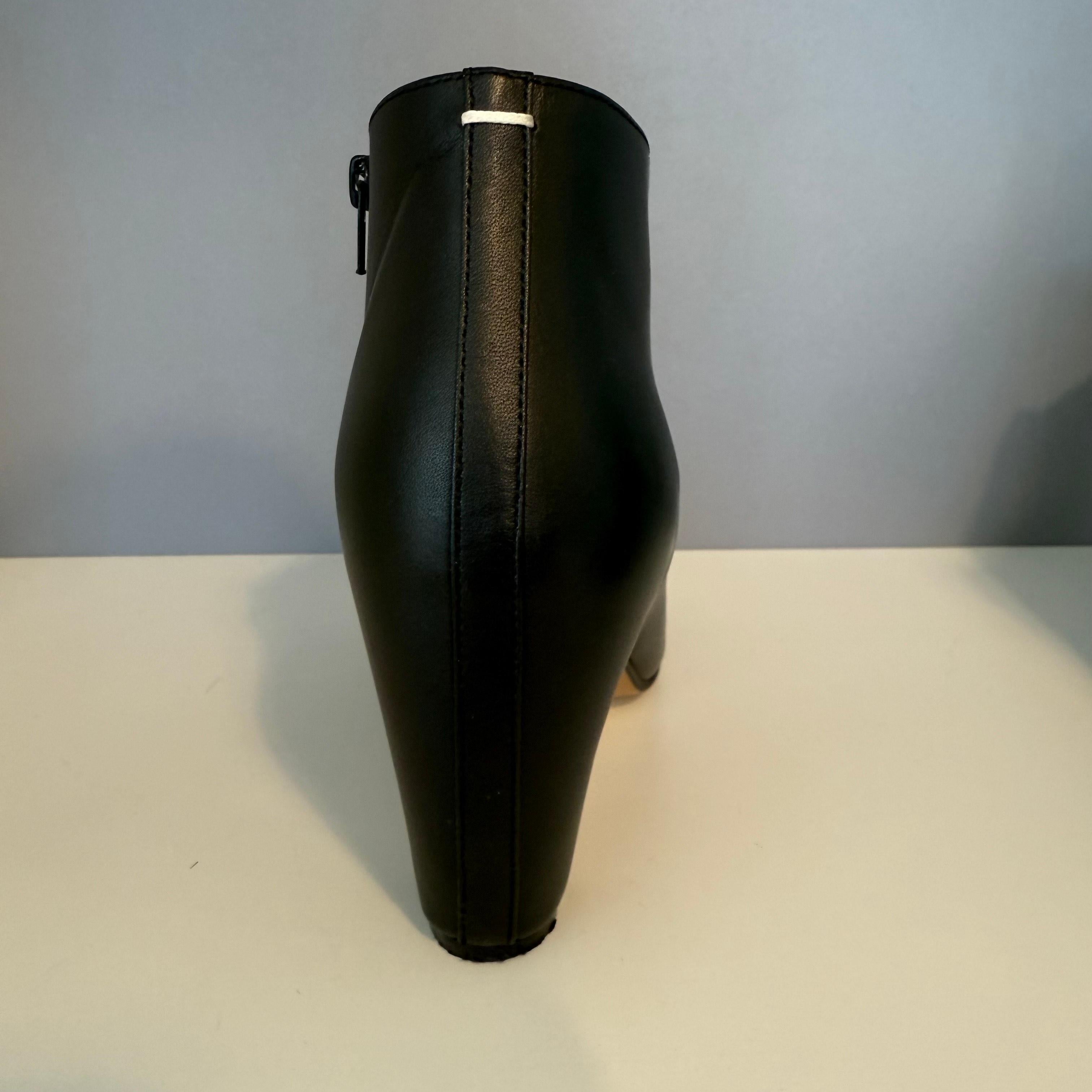 Maison Martin Margiela Cuir noir Open Toe IT 38 en vente 3