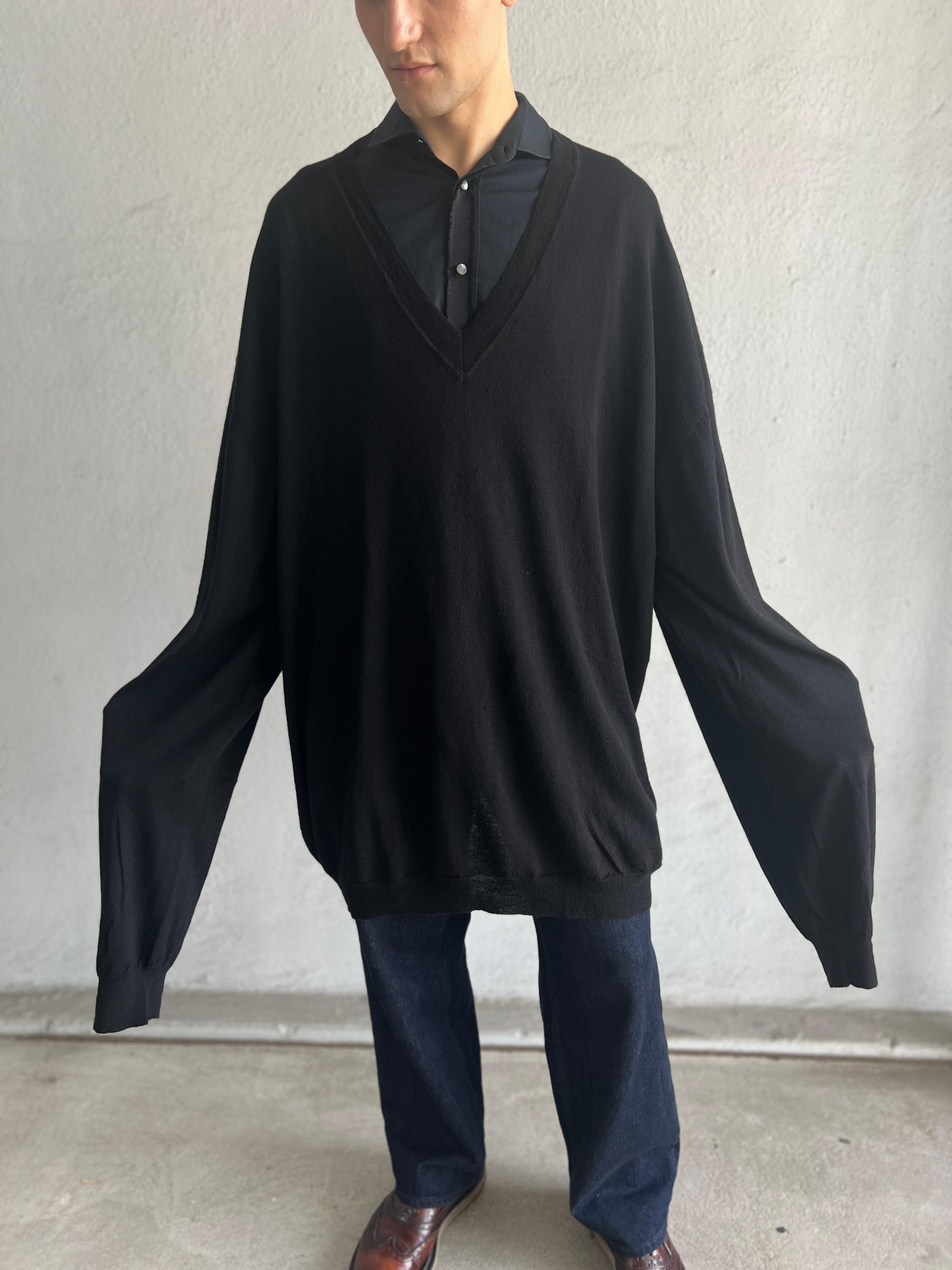 Maison Martin Margiela Schwarzer Pullover mit übergroßem V-Ausschnitt Ss 2000 im Angebot 4