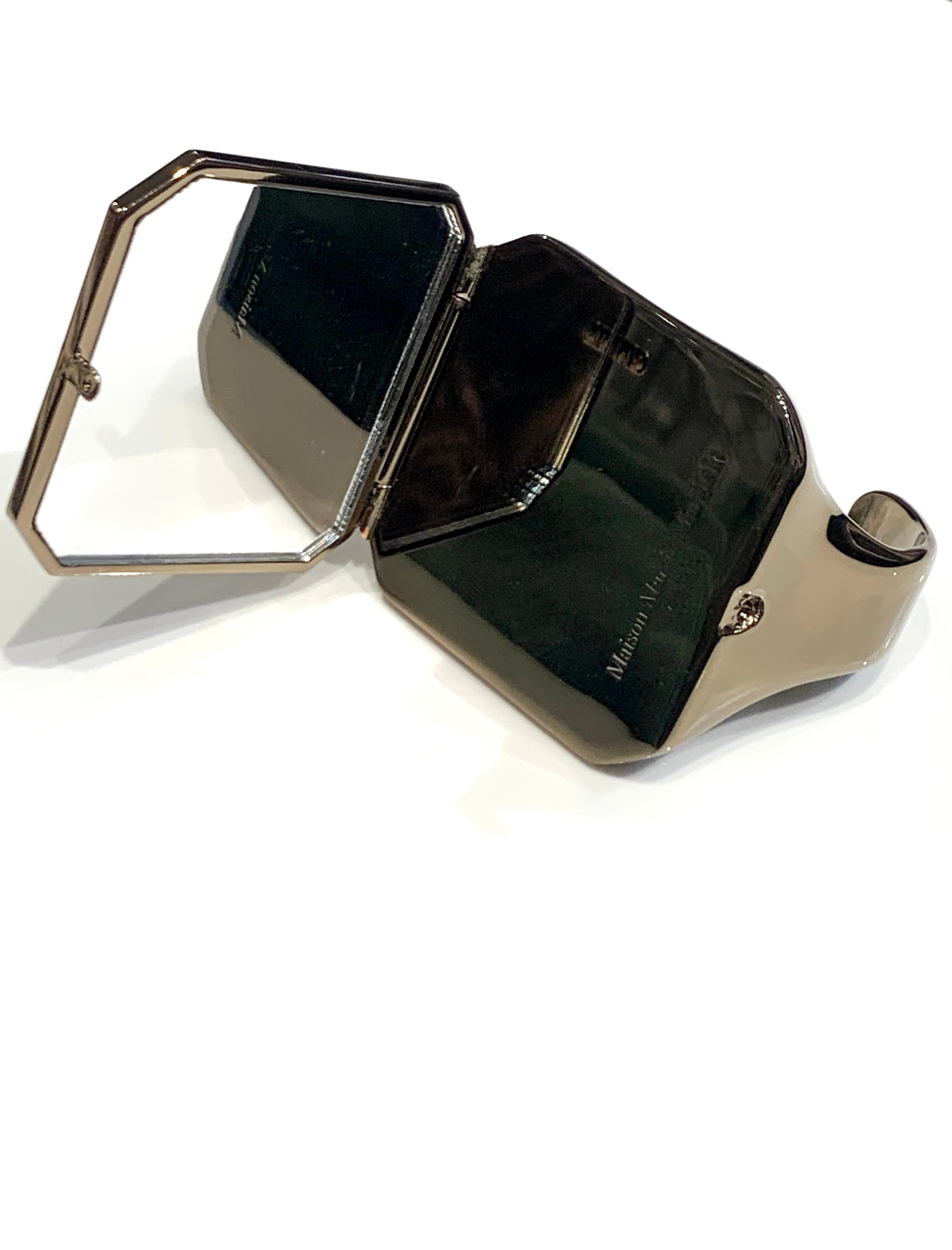 MAISON MARTIN MARGIELA  Bracciale mit specchio segreto in ottone H/W 2012 im Zustand „Hervorragend“ im Angebot in Milano, IT