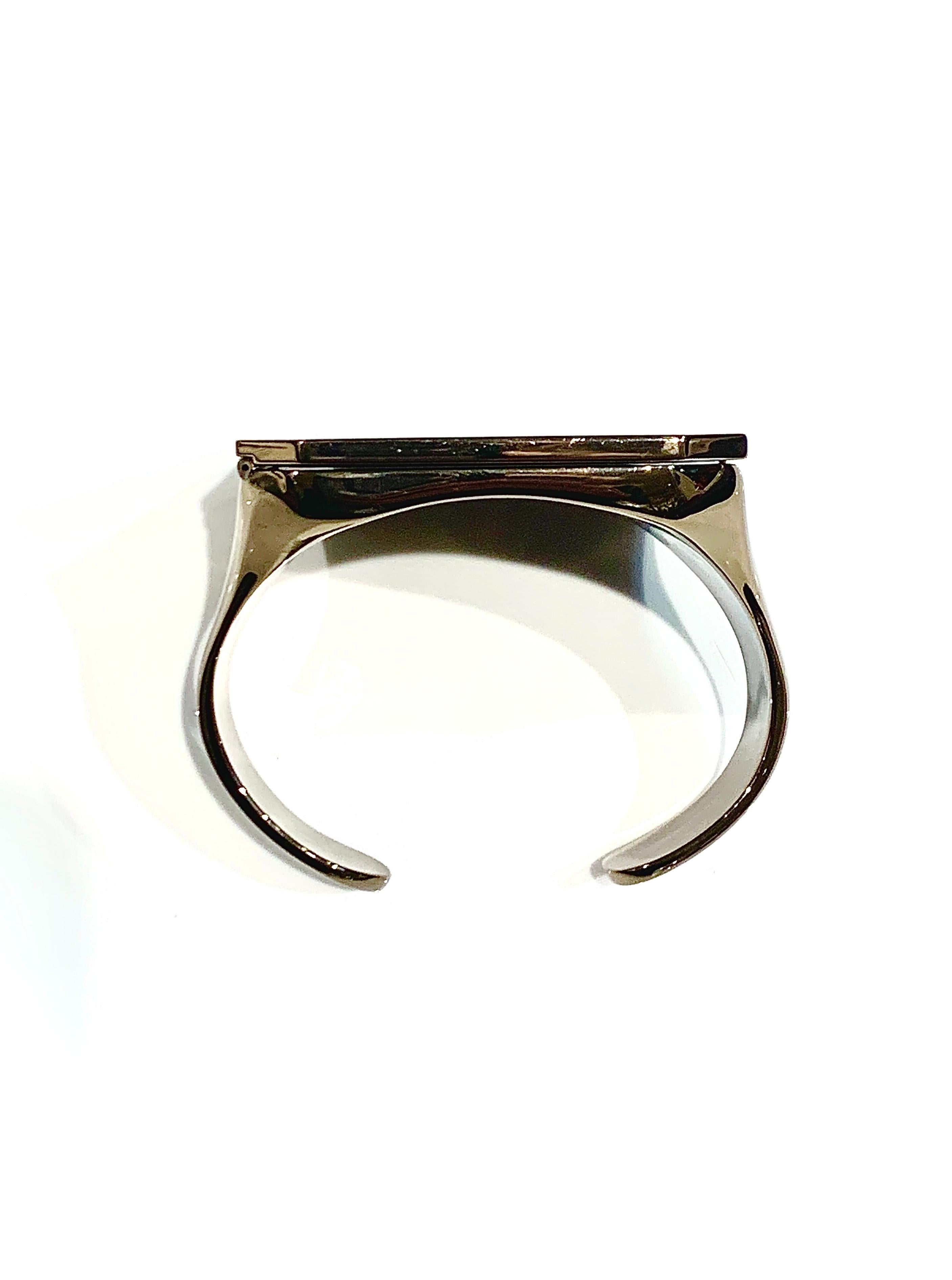 MAISON MARTIN MARGIELA  Bracciale con specchio segreto in ottone FW 2012 For Sale 2