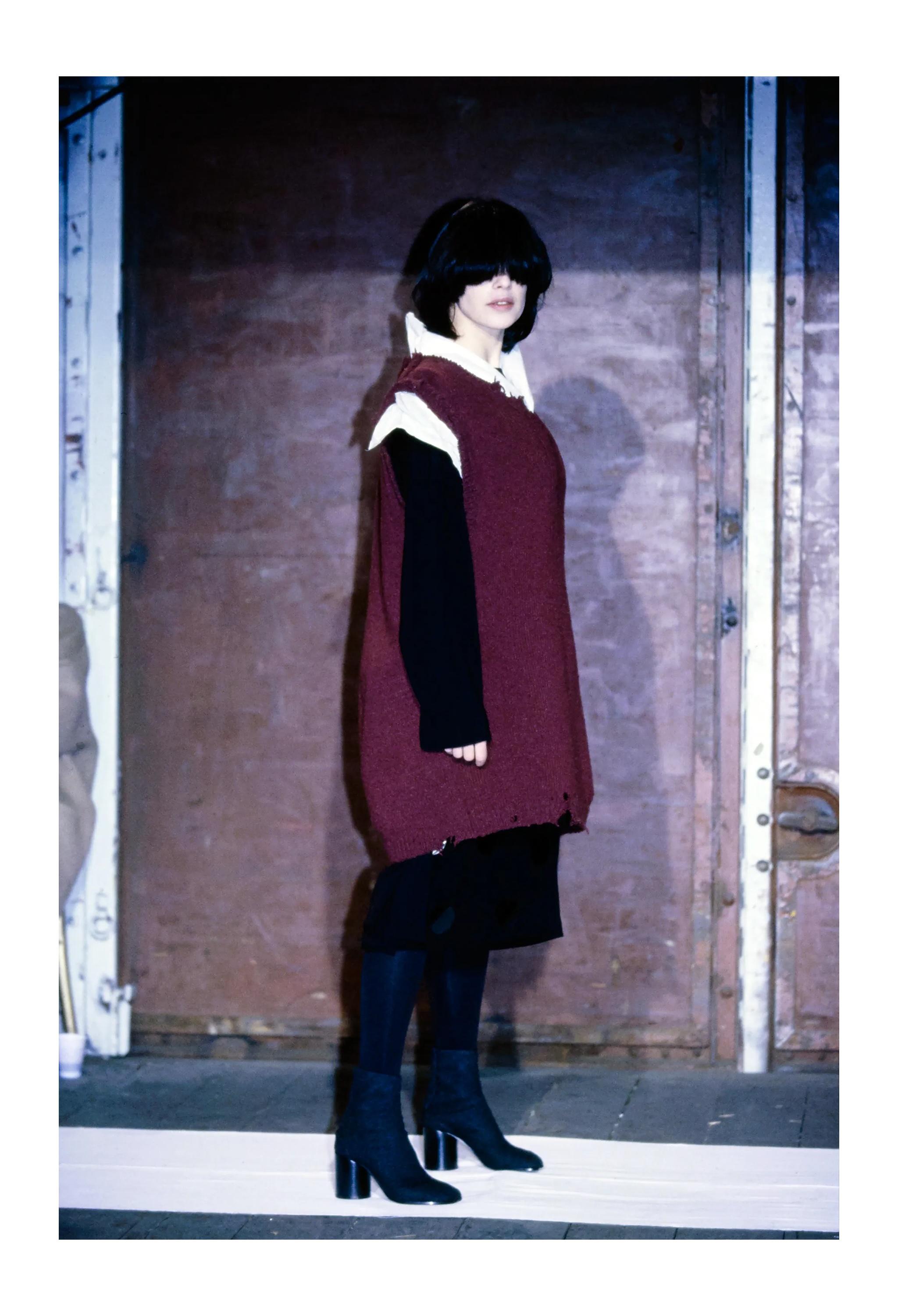 Maison Martin Margiela Maglione destrutturato oversize rosso borgogna Aw 2000 in vendita 1