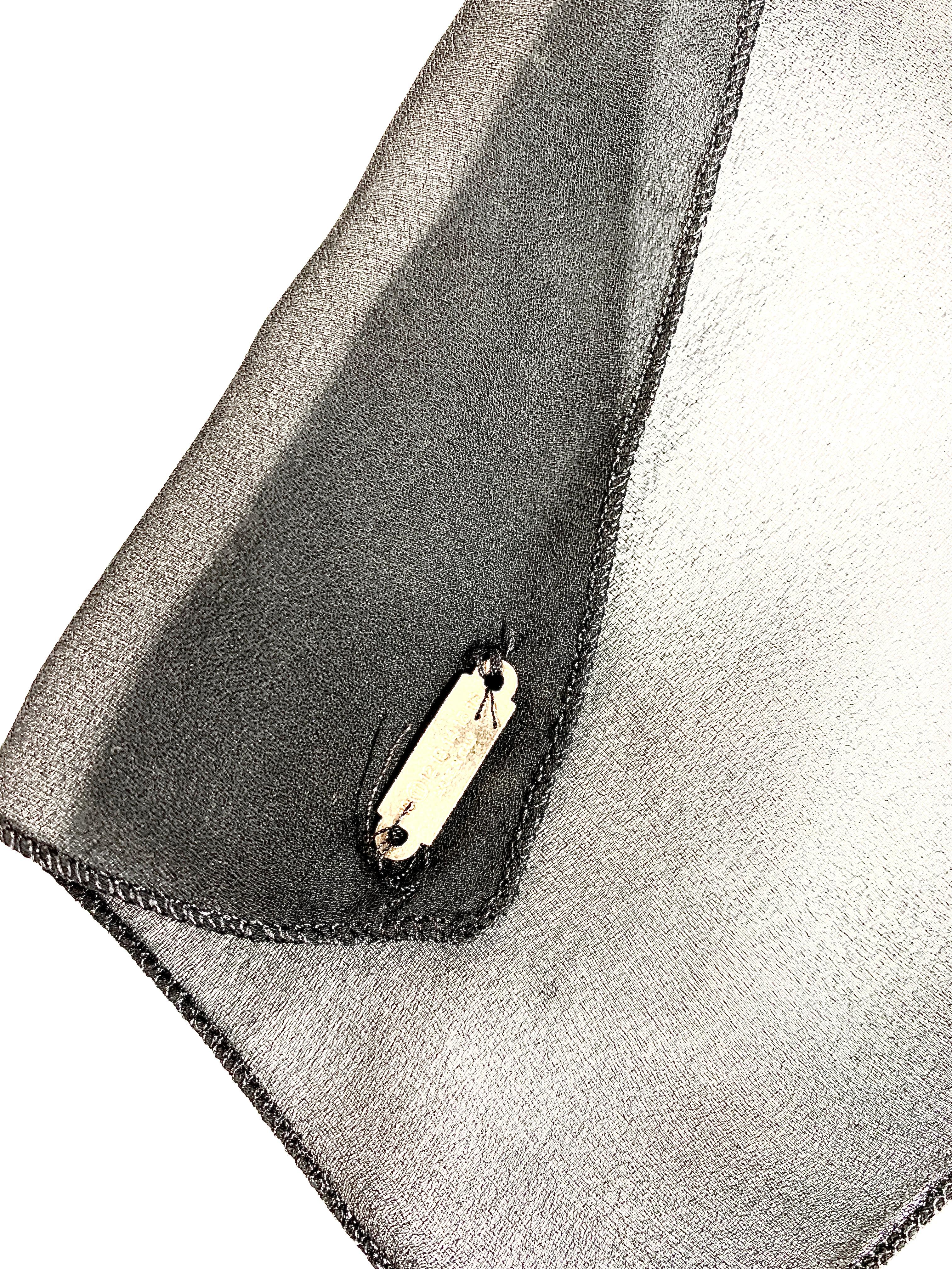 Maison Martin Margiela -  Bronze necklace covered with a scarf 2000s In Excellent Condition For Sale In Milano, IT