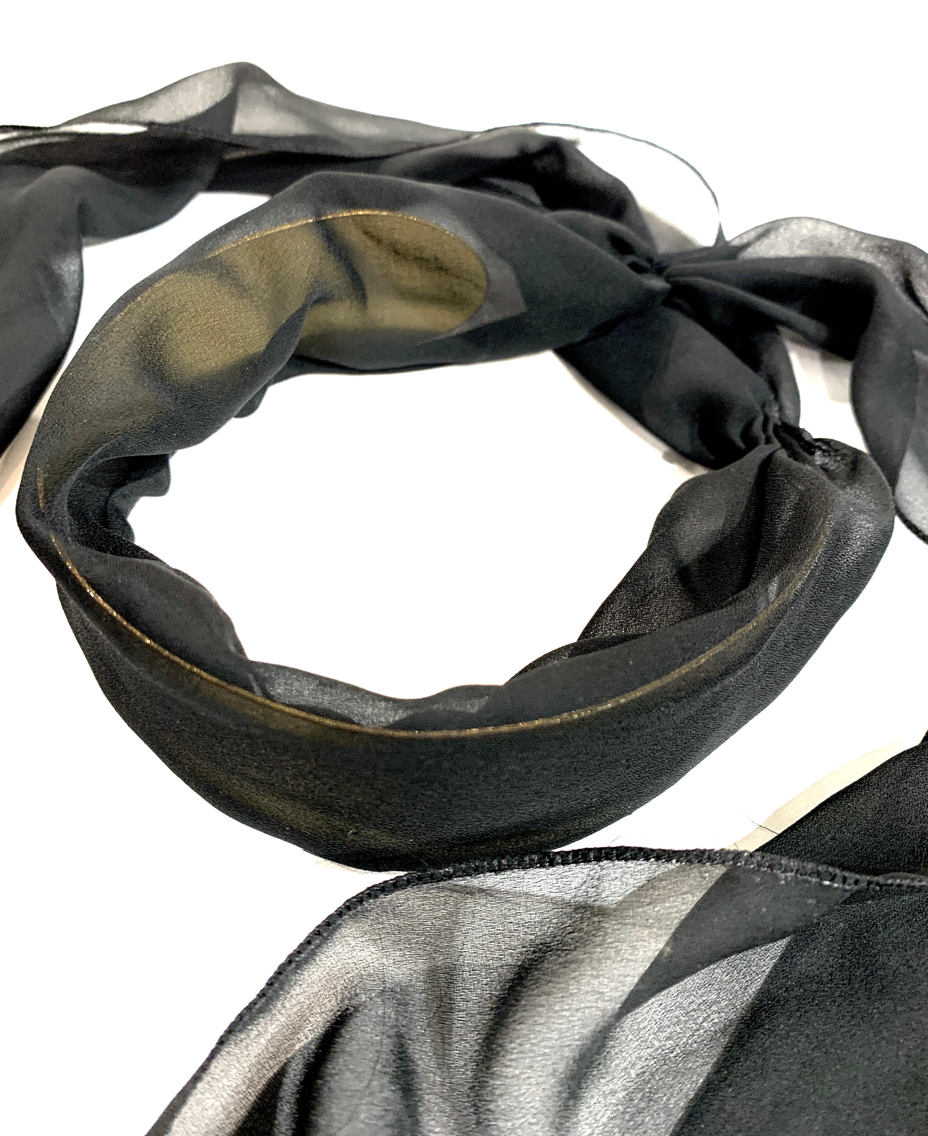 Women's or Men's Maison Martin Margiela -  Bronze necklace covered with a scarf 2000s For Sale