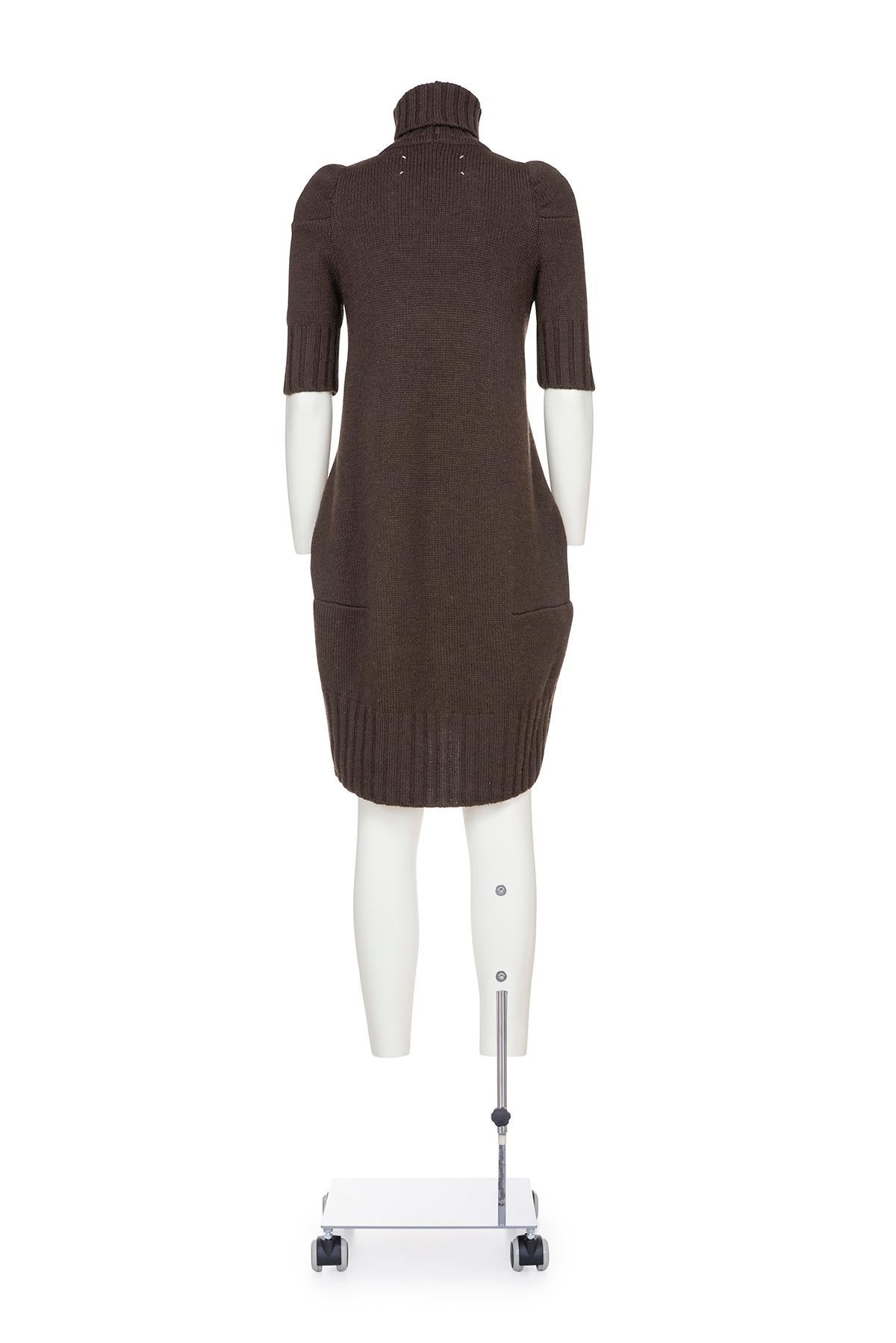 MAISON MARTIN MARGIELA principios de los 90  icónico y raro mini vestido de punto de cuello alto Black en venta