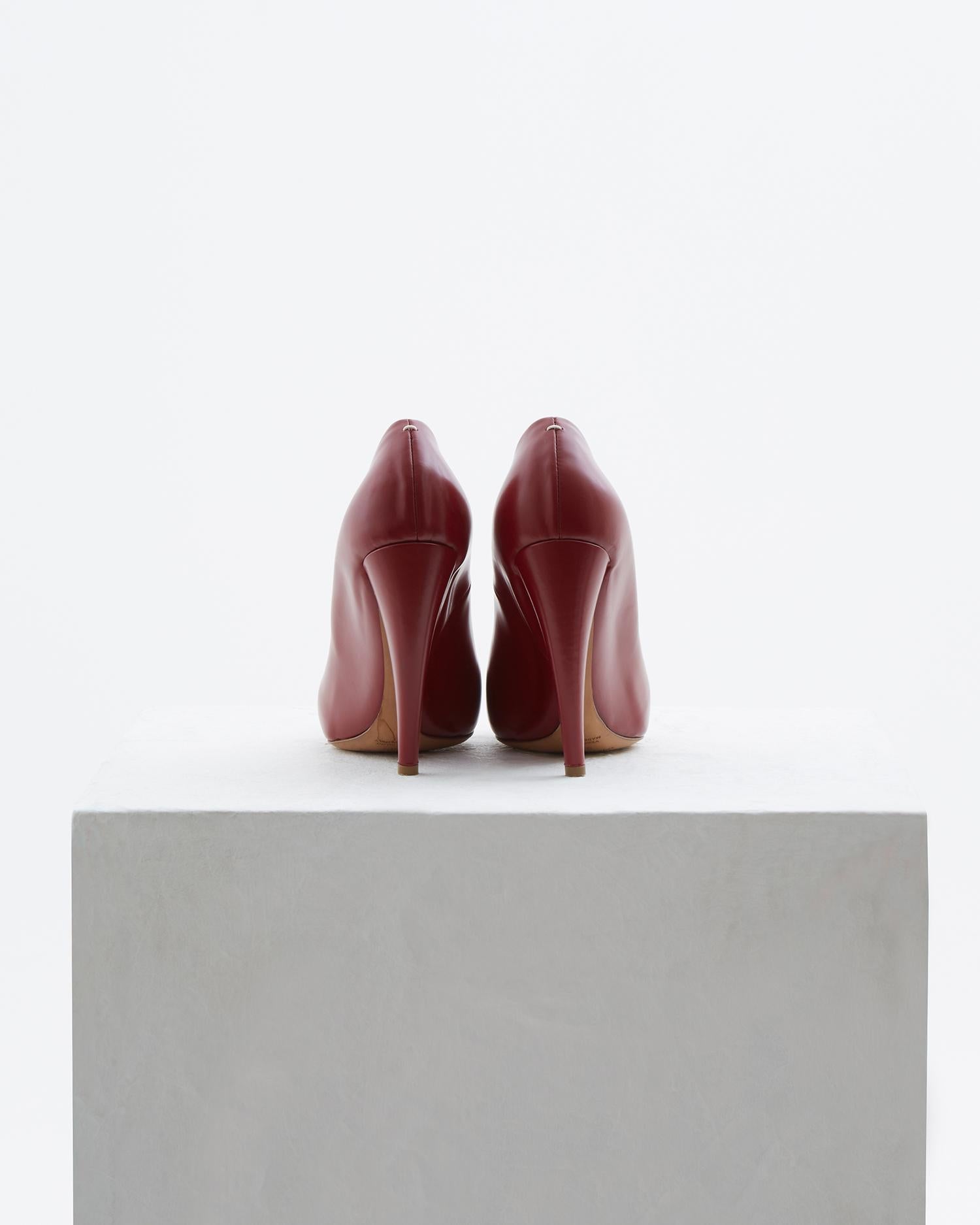 Maison Martin Margiela F/W 2010 Red leather pumps  In Excellent Condition In Milano, IT