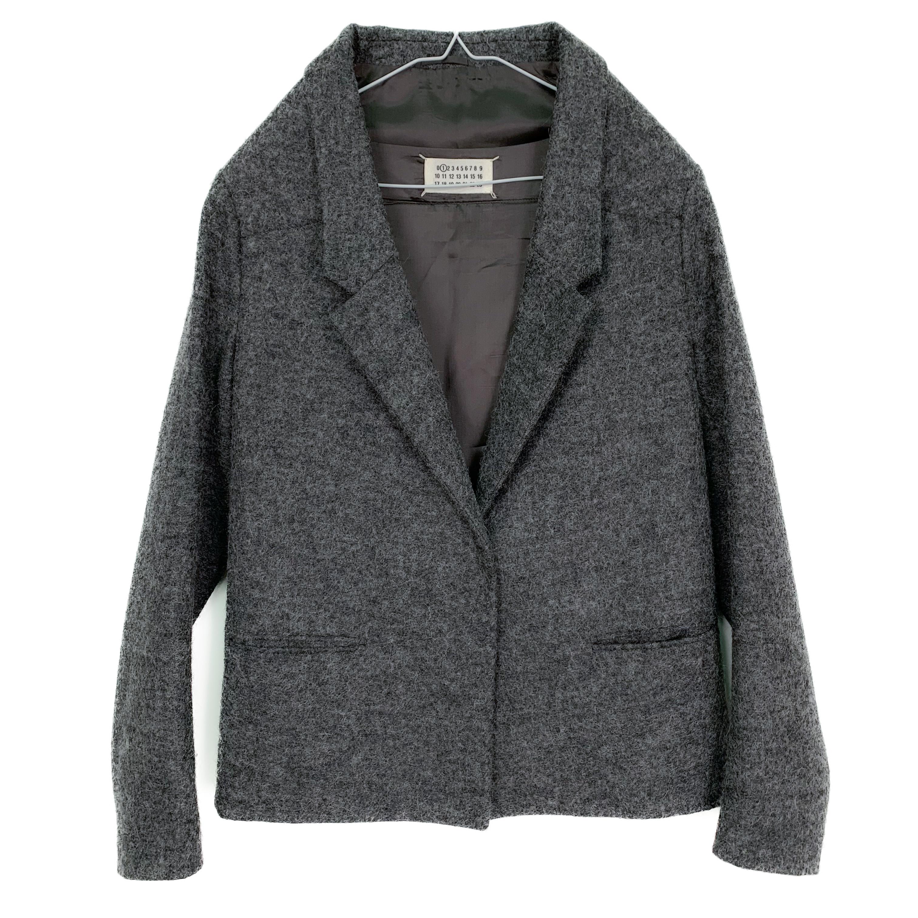 AW 2010 mr. Margiela's last RTW collection grey wool deconstructed blazer For Sale 6