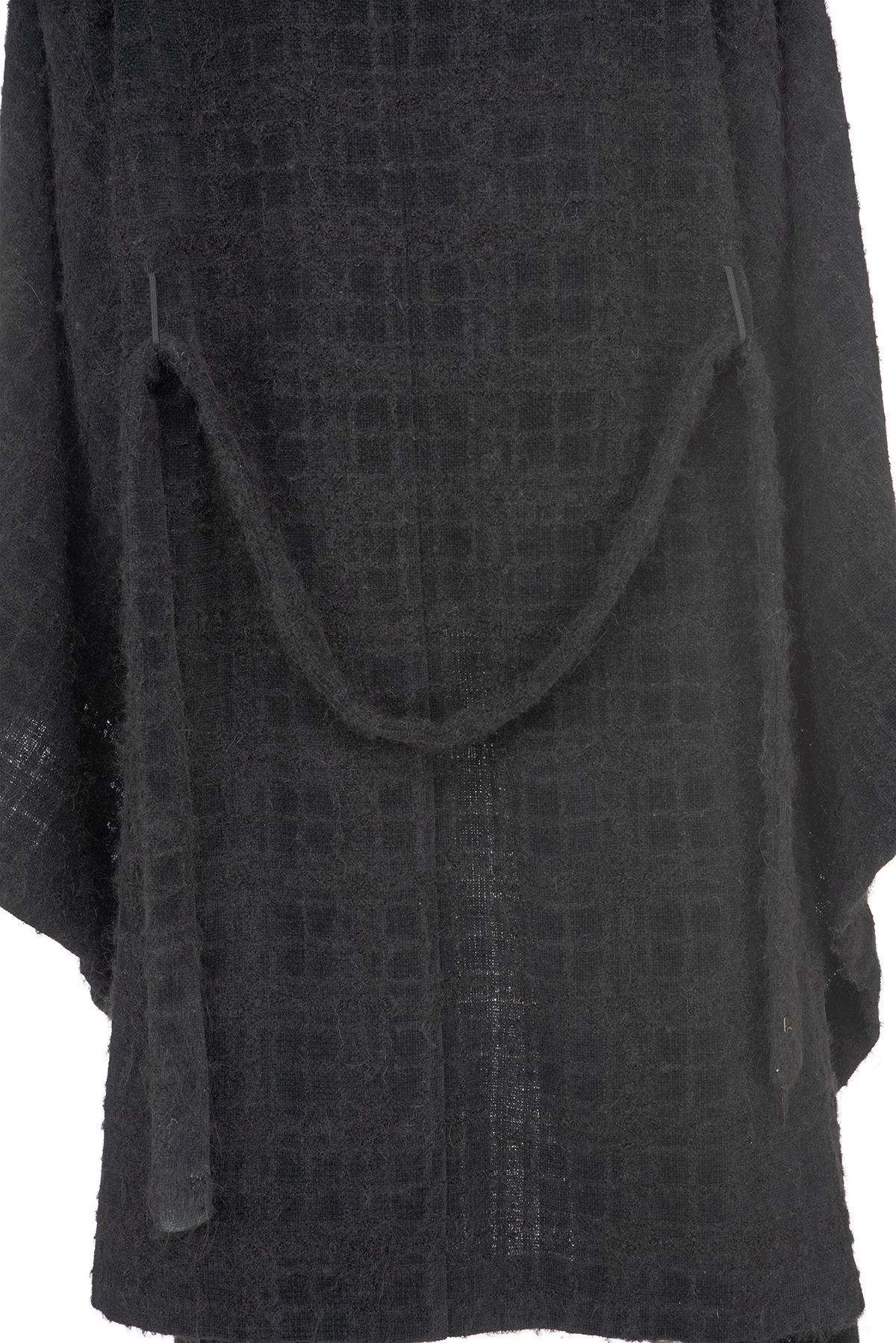 da uomo o donna MAISON MARTIN MARGIELA FW 01 Iconic and rare knitted checked oversize cape in vendita