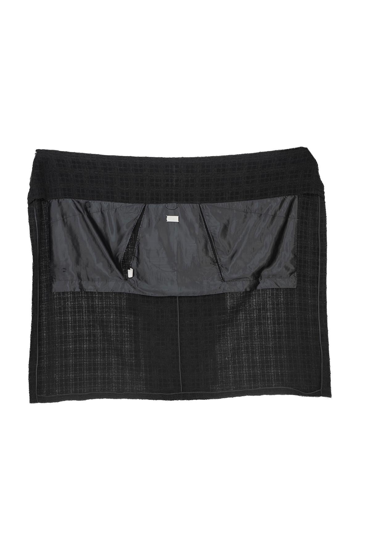 MAISON MARTIN MARGIELA FW 01 Iconic and rare knitted checked oversize cape in vendita 1